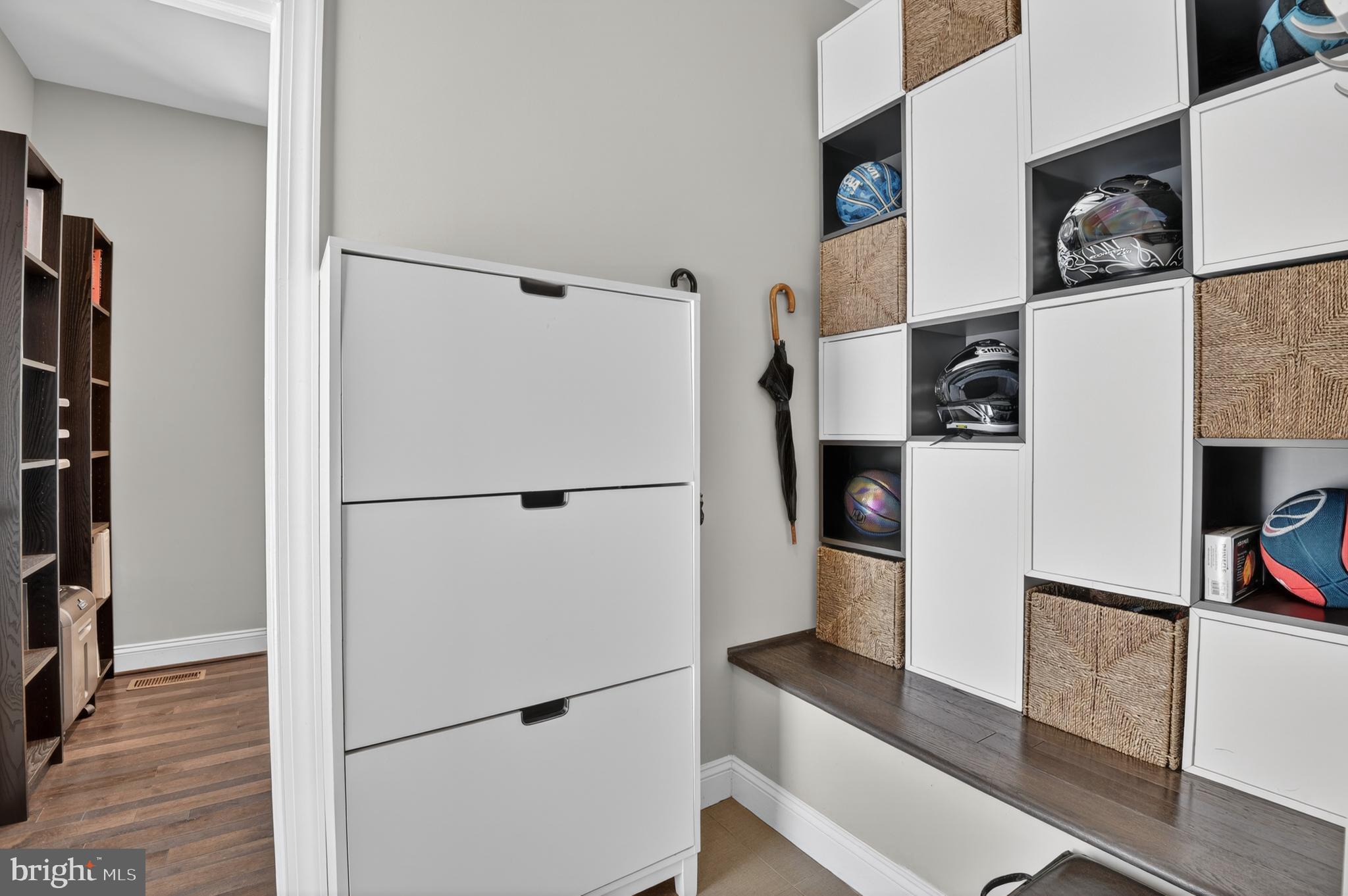 WHITE FLINT PARK - Residential