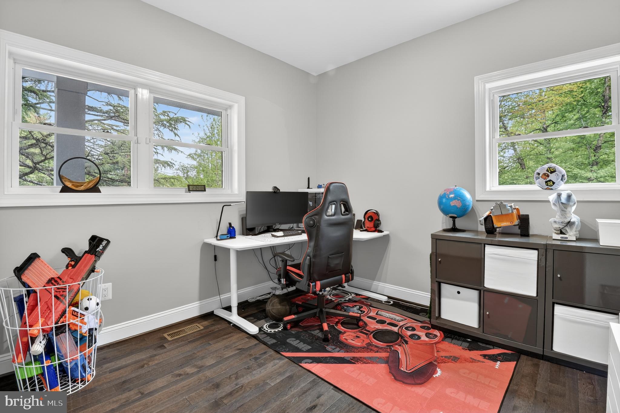 WHITE FLINT PARK - Residential