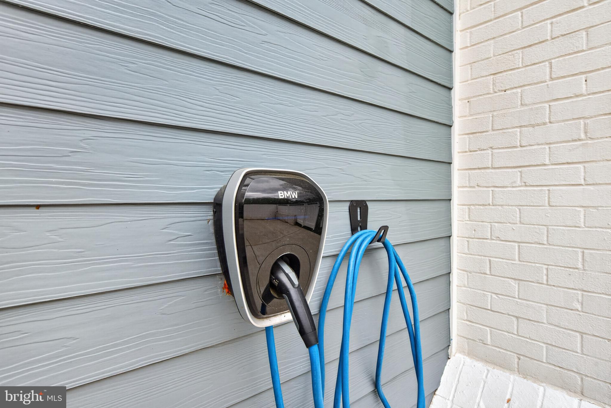 WHITE FLINT PARK - Residential