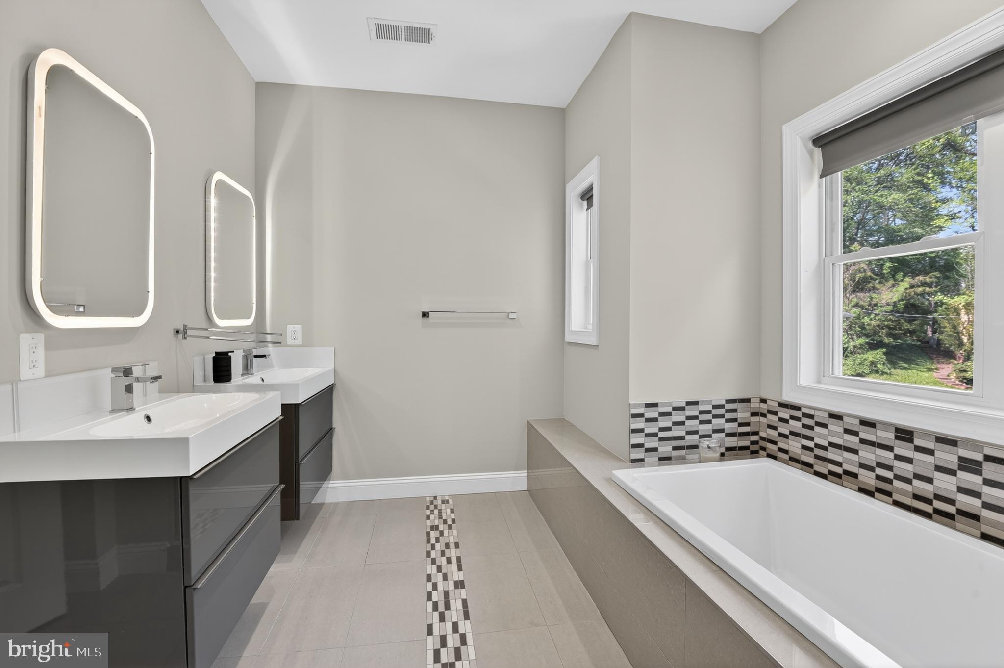 WHITE FLINT PARK - Residential