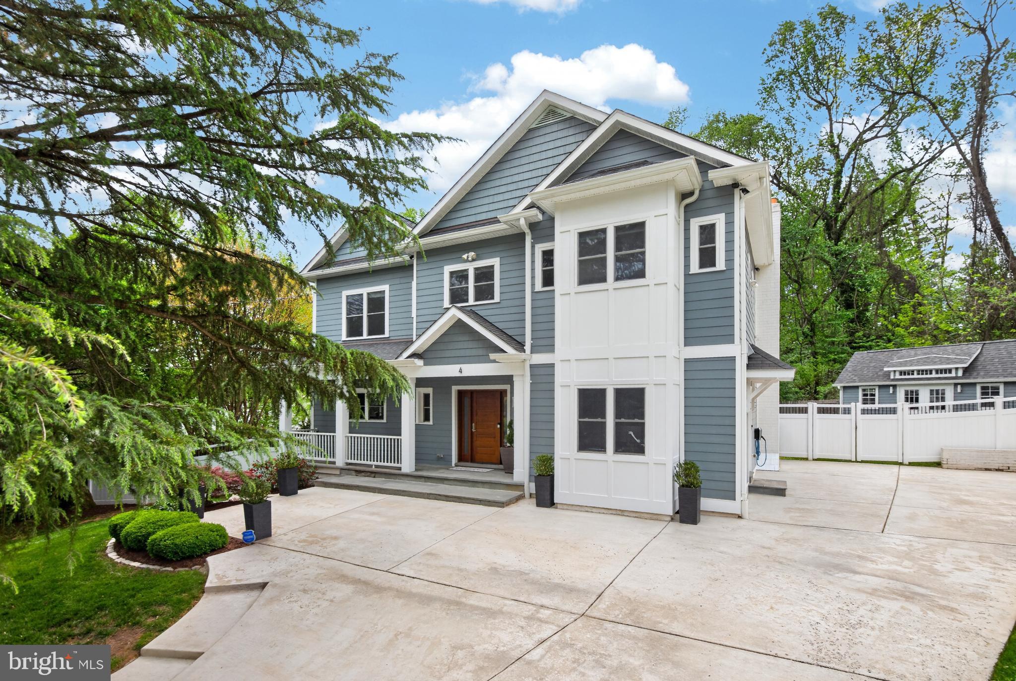 WHITE FLINT PARK - Residential