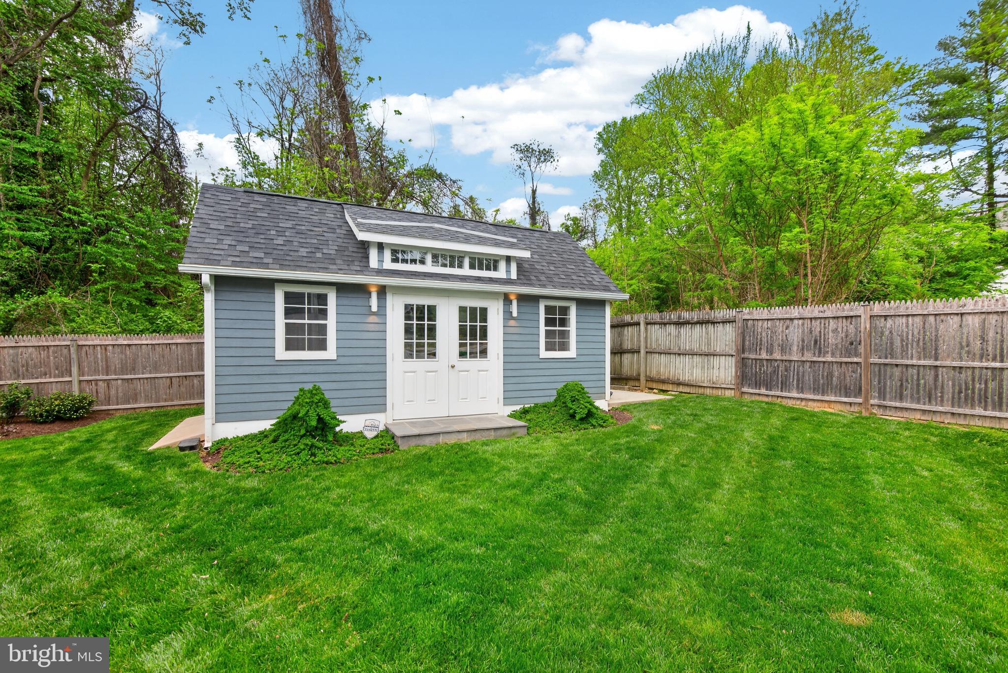 WHITE FLINT PARK - Residential