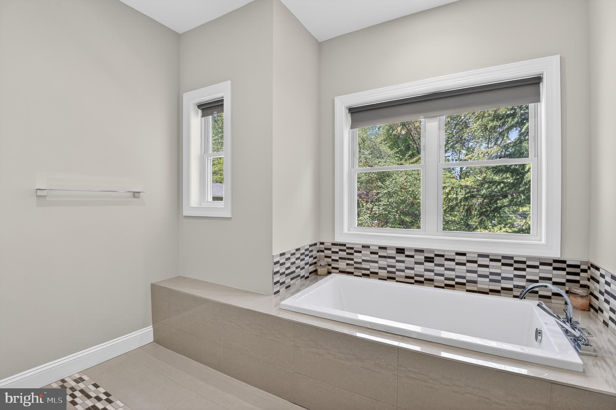 WHITE FLINT PARK - Residential