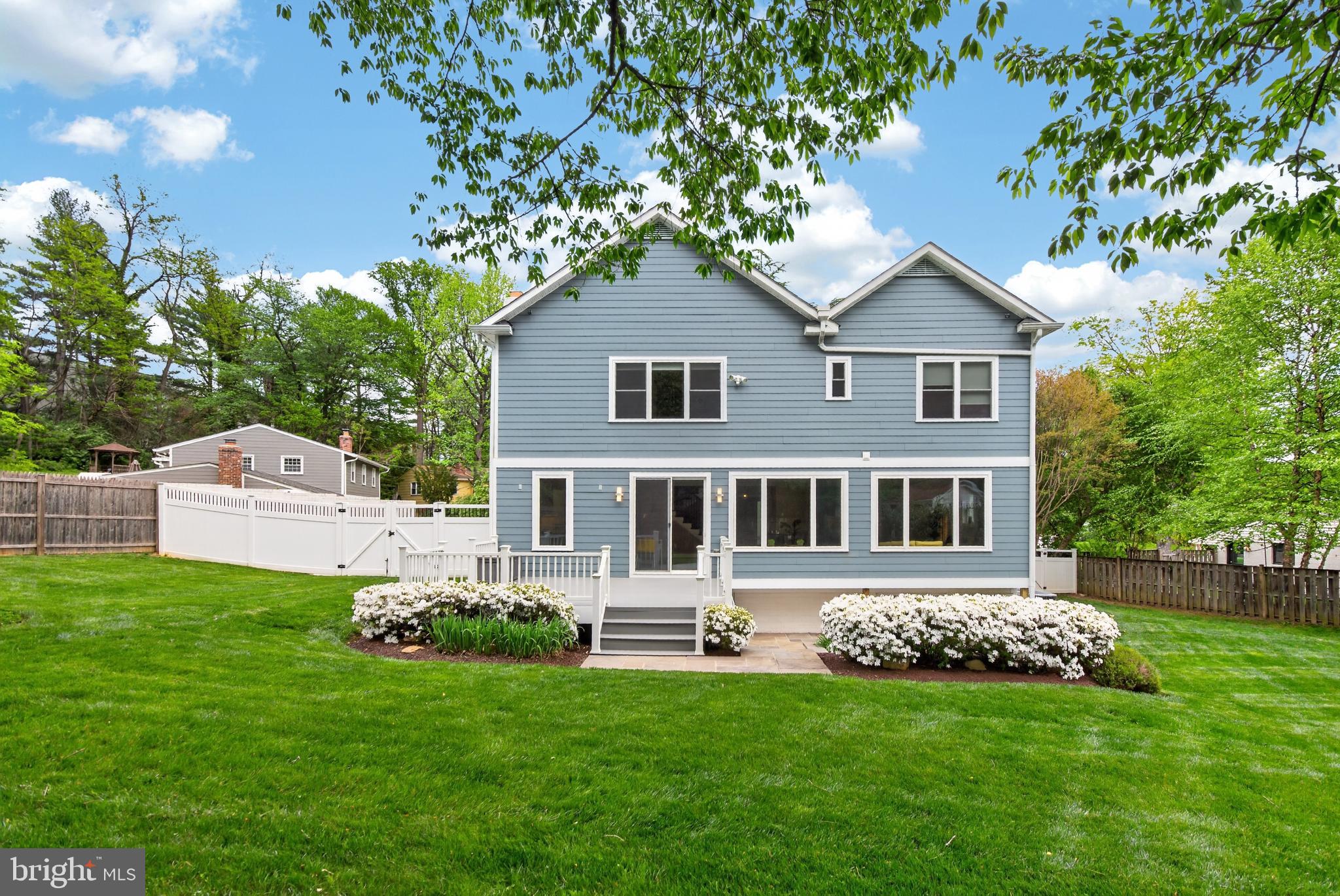 WHITE FLINT PARK - Residential