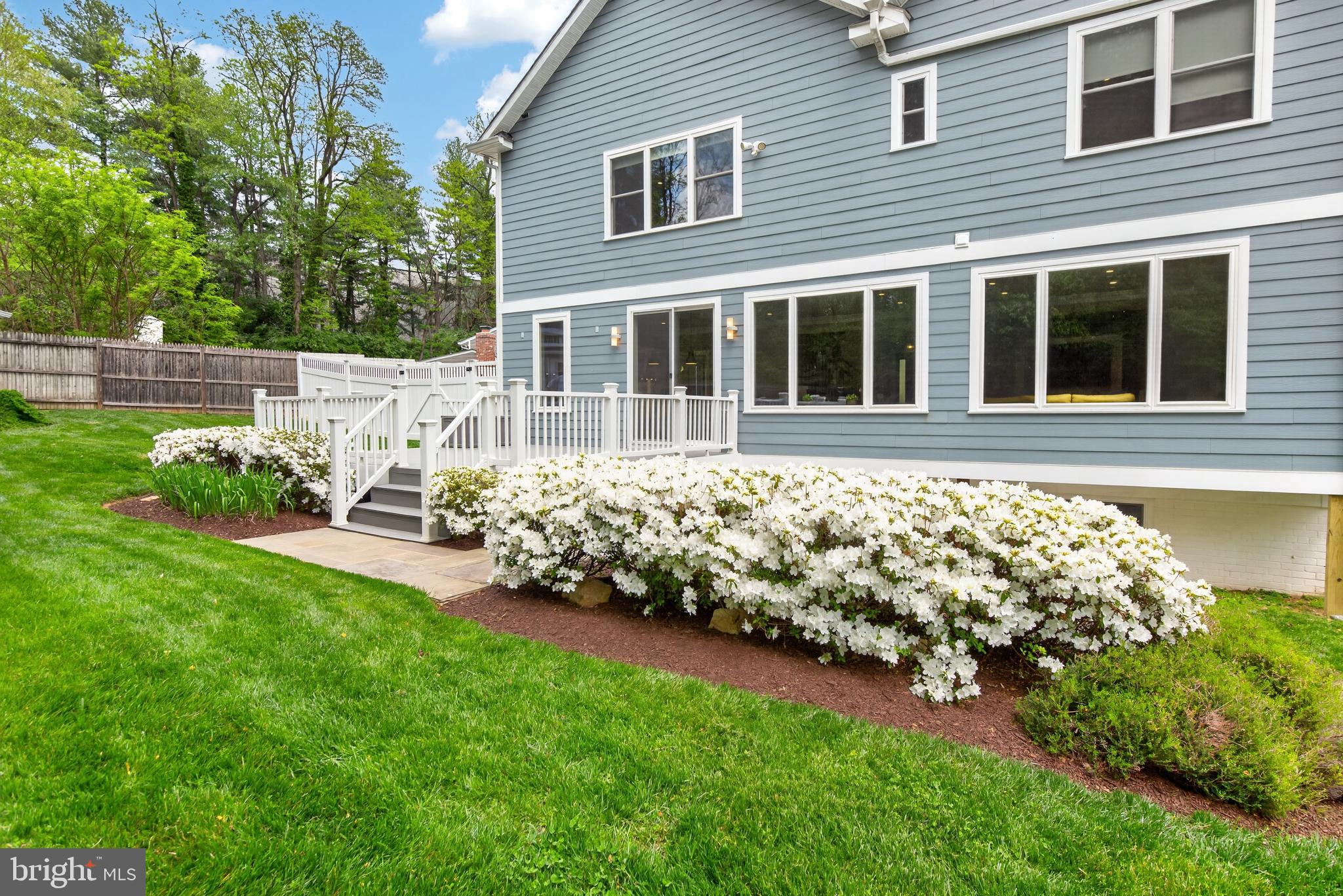 WHITE FLINT PARK - Residential