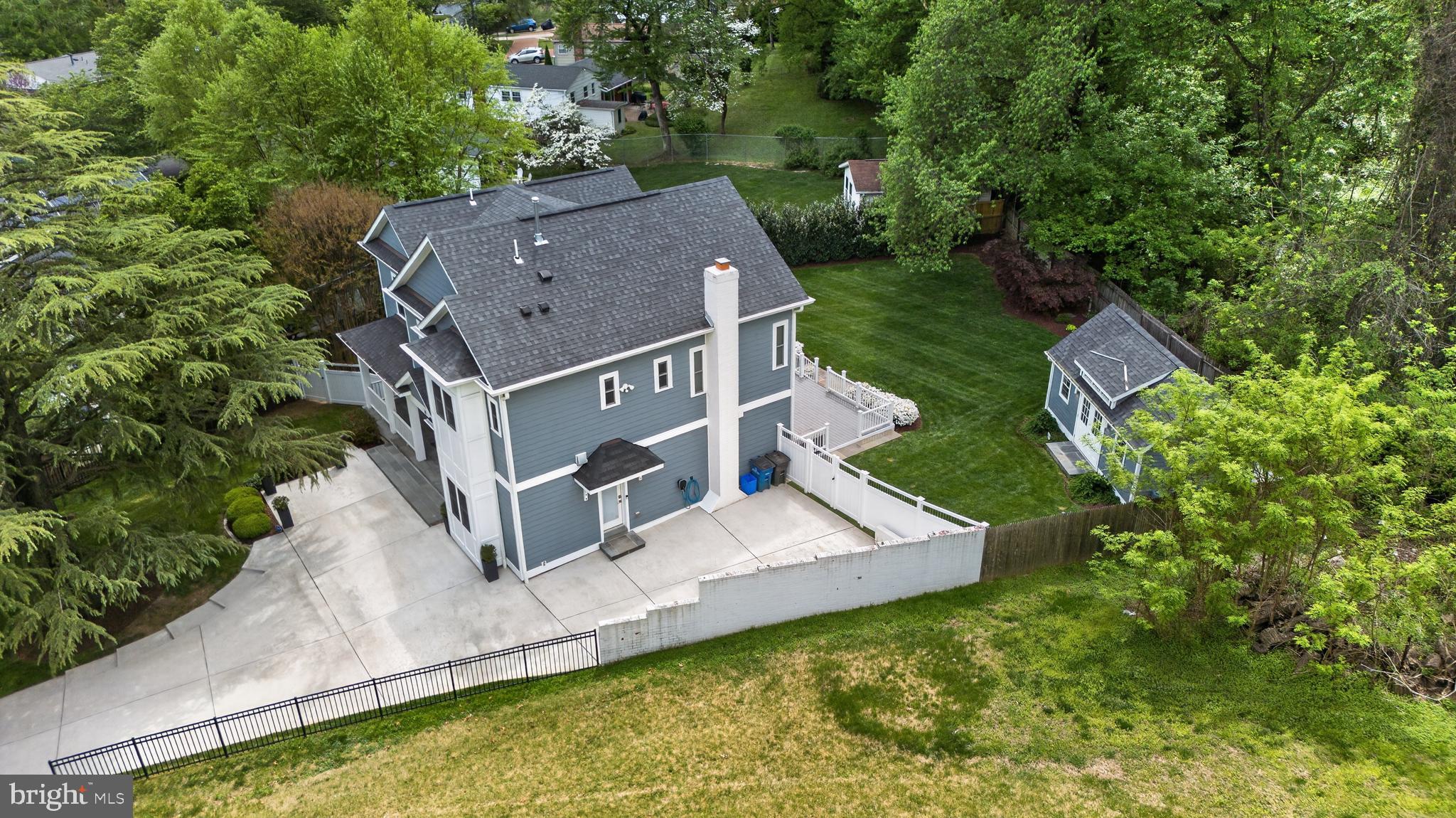 WHITE FLINT PARK - Residential