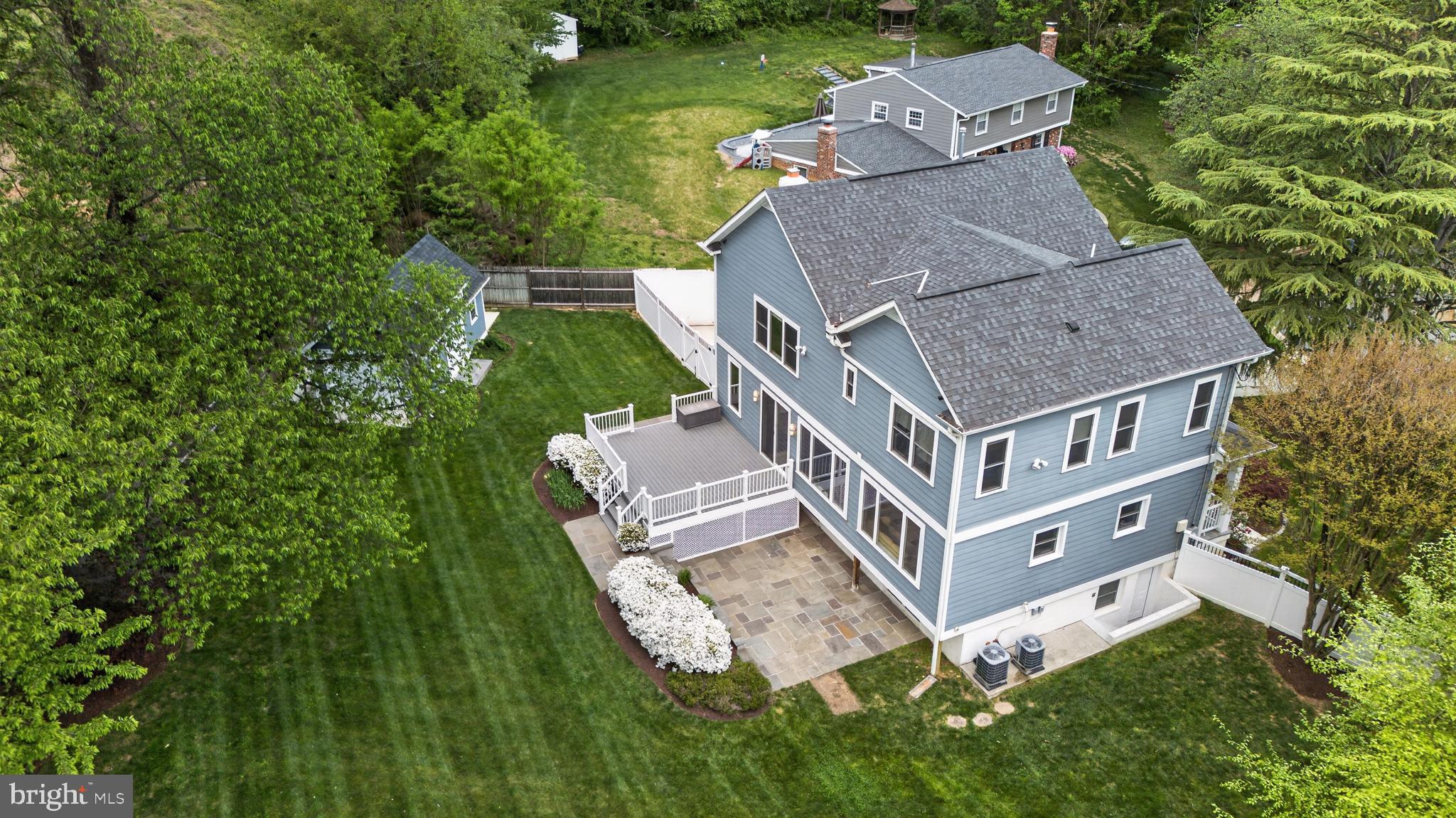 WHITE FLINT PARK - Residential