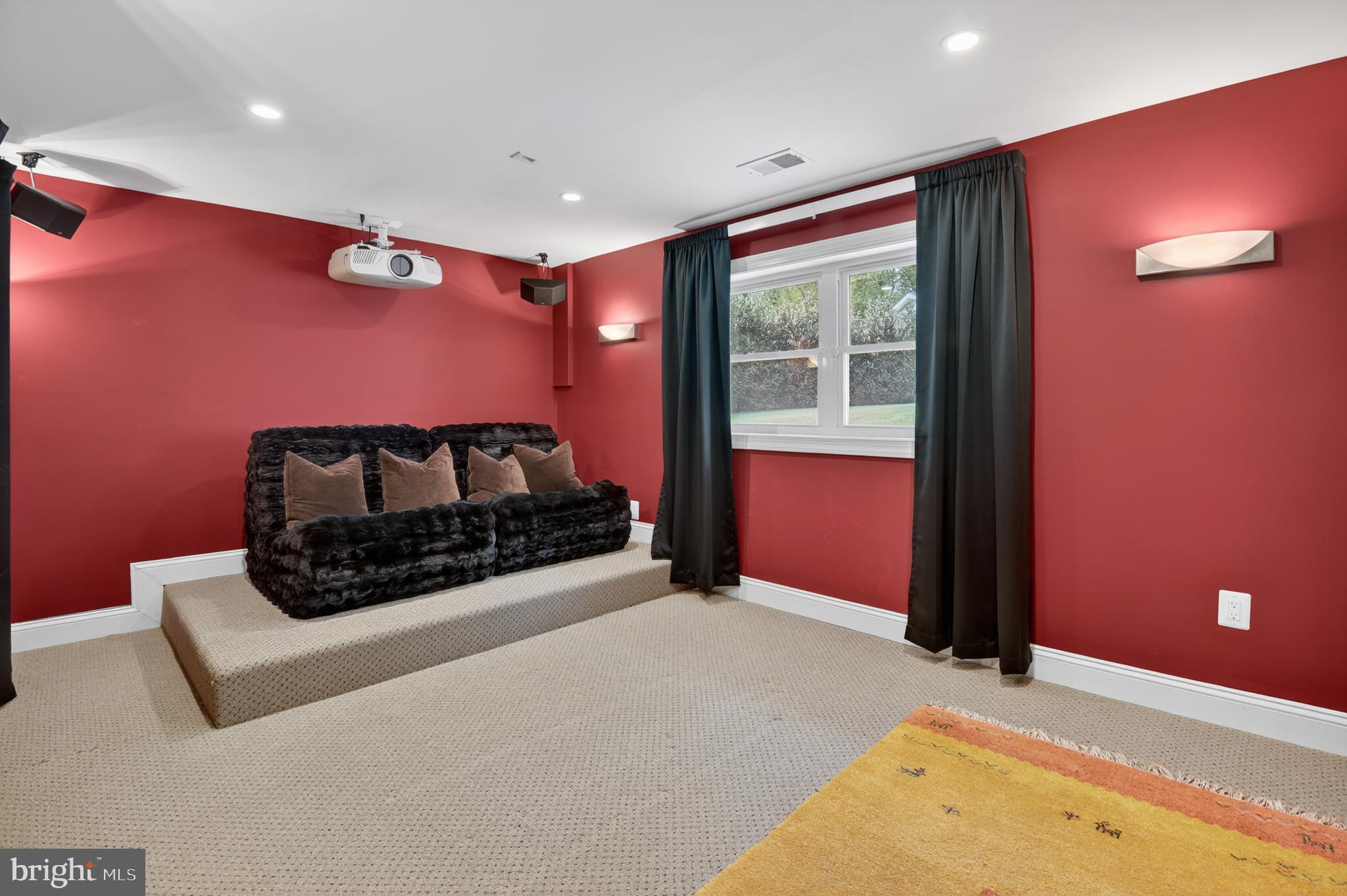 WHITE FLINT PARK - Residential