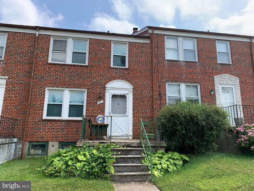 Great deal for investors!  This 3 bedroom 1 bath home is in very good condition.     There is an  unfinished basement with  a toilet, but no sink.