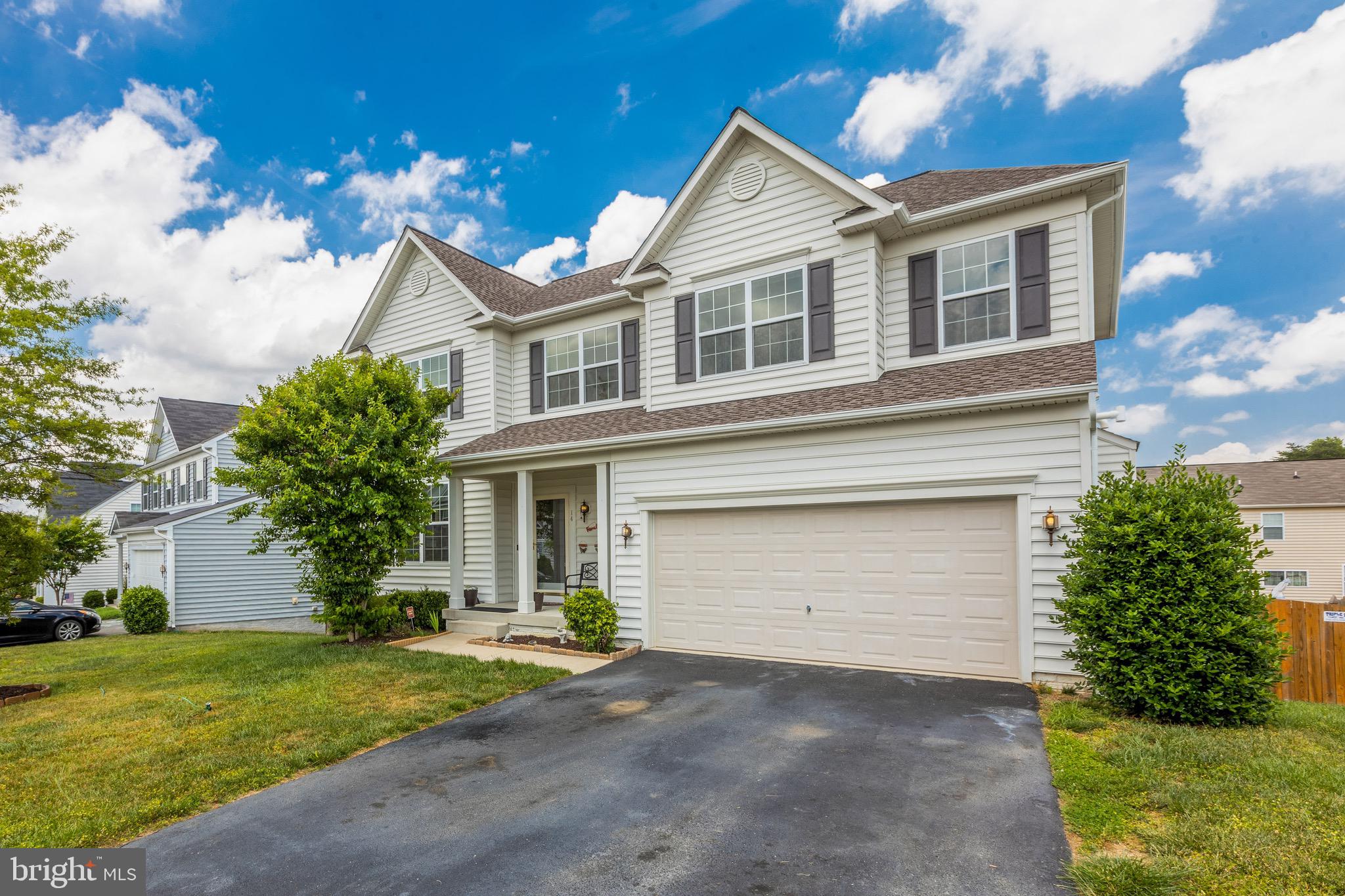 SEASONS LANDING - Residential