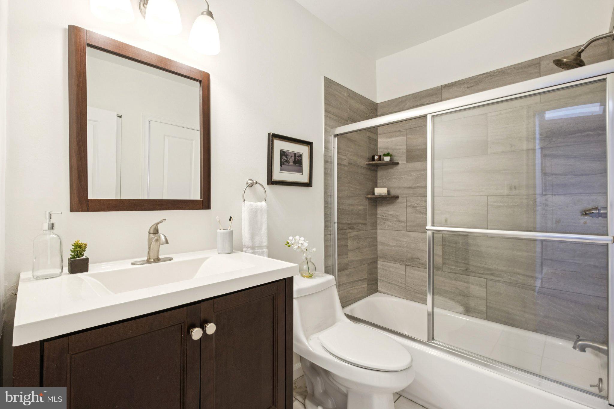 GRADUATE HOSPITAL - Residential