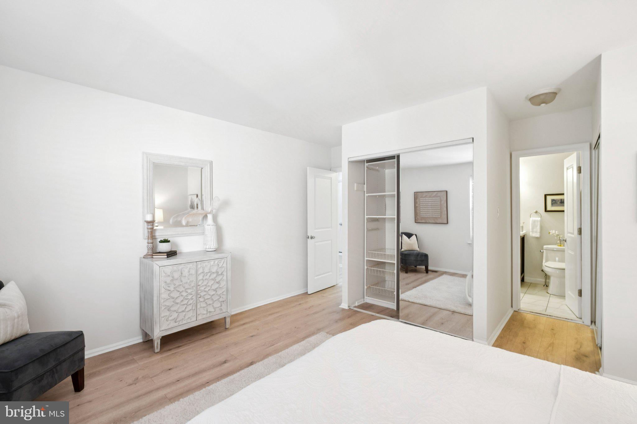 GRADUATE HOSPITAL - Residential