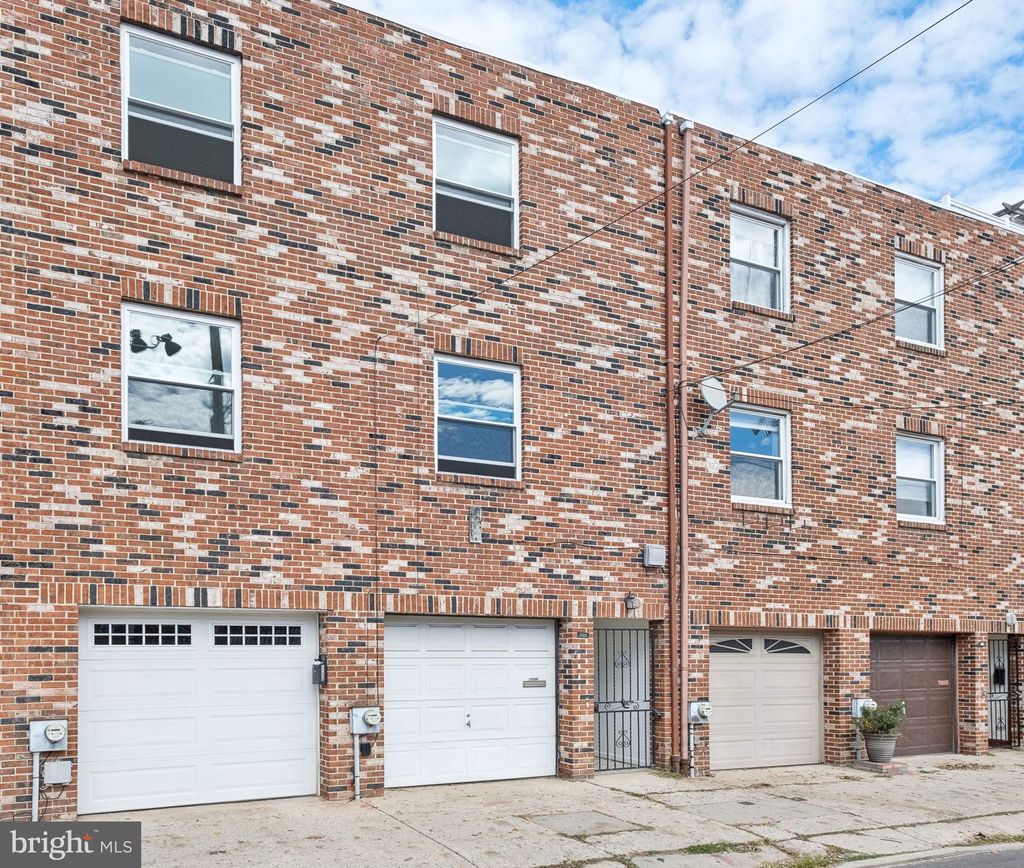 Photo of 1723 Fitzwater Street #B, PHILADELPHIA, PA 19146 (MLS # PAPH2548122)