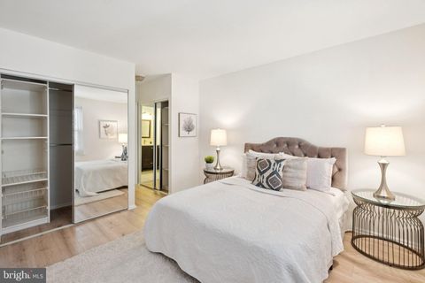 Tiny photo for 1723 Fitzwater Street #B, PHILADELPHIA, PA 19146 (MLS # PAPH2548122)