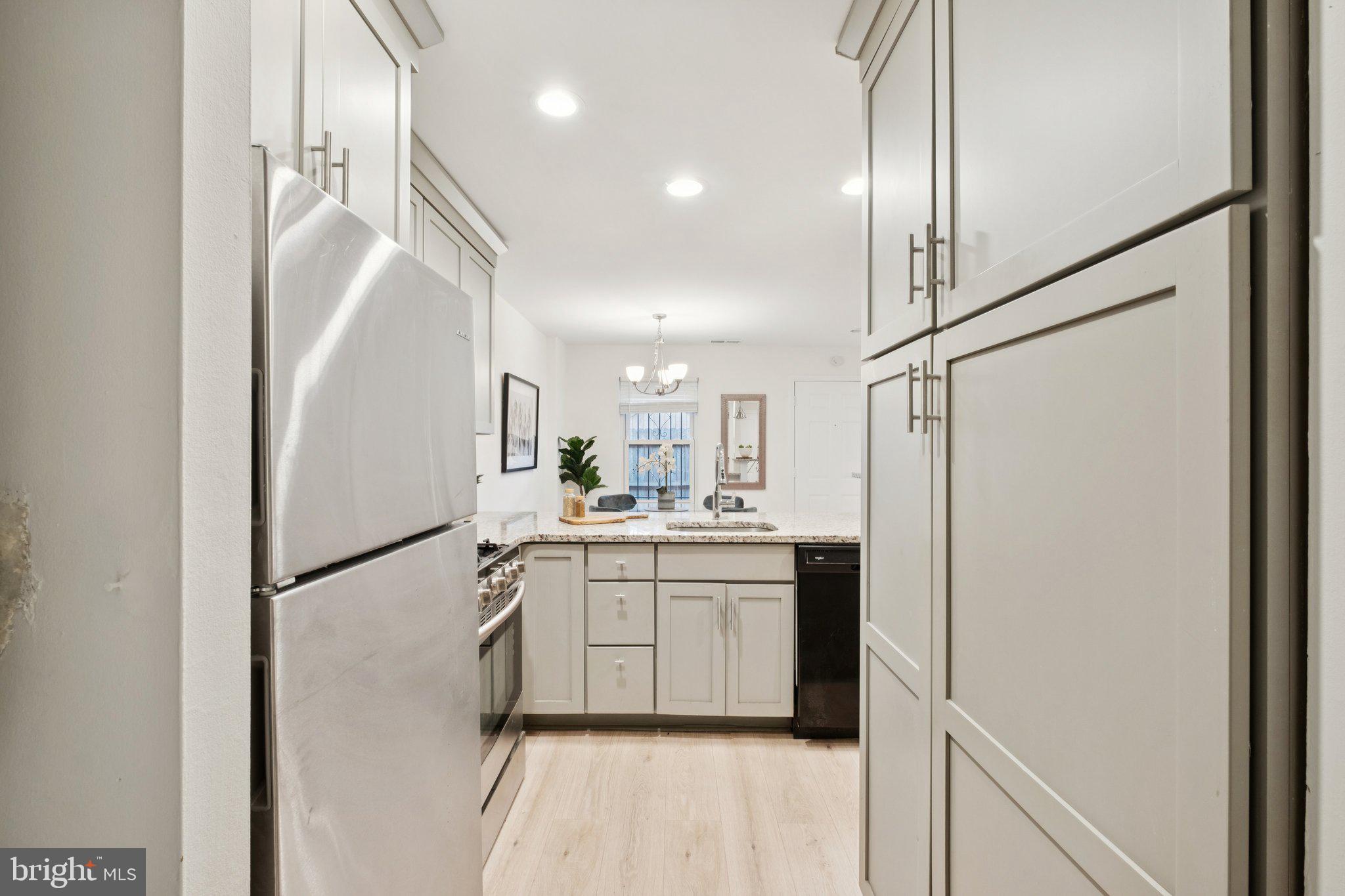 GRADUATE HOSPITAL - Residential