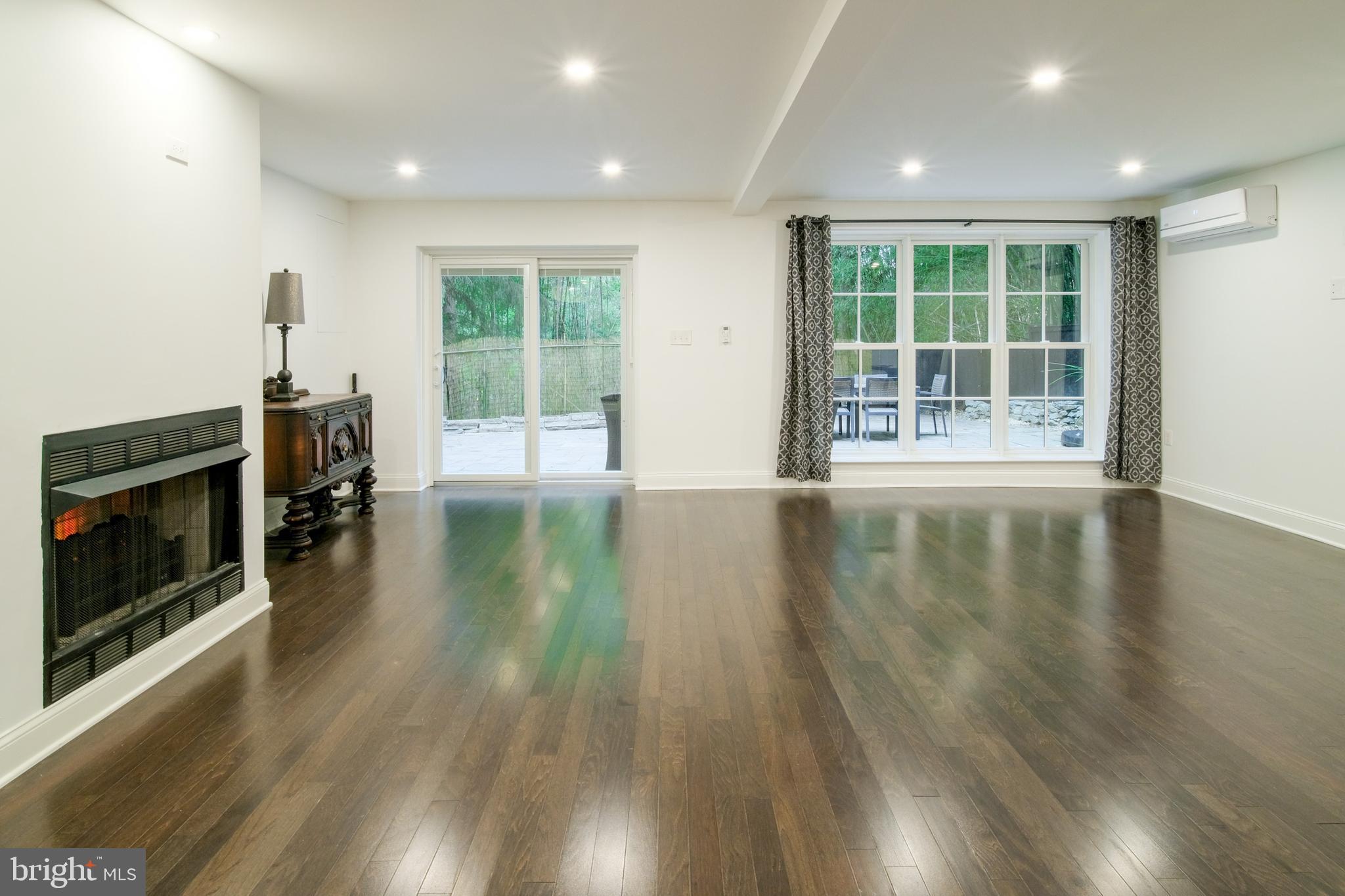 Outdoor Rider or Runners dream. Just seconds to Beach Drive. In Historic Garrett Park, close to NIH and Grosvenor Metro. All Stainless Steel appliances and Quartz Kitchen. Hardwood floors and lots of views of Rock Creek.