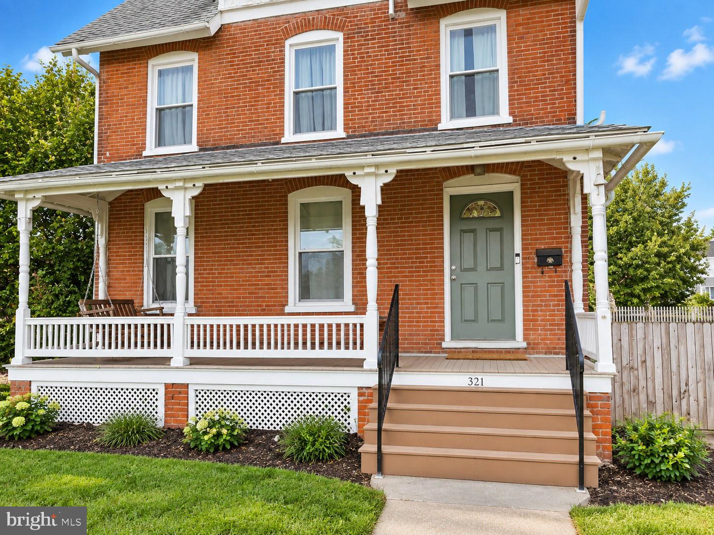 321 FRANKLIN STREET