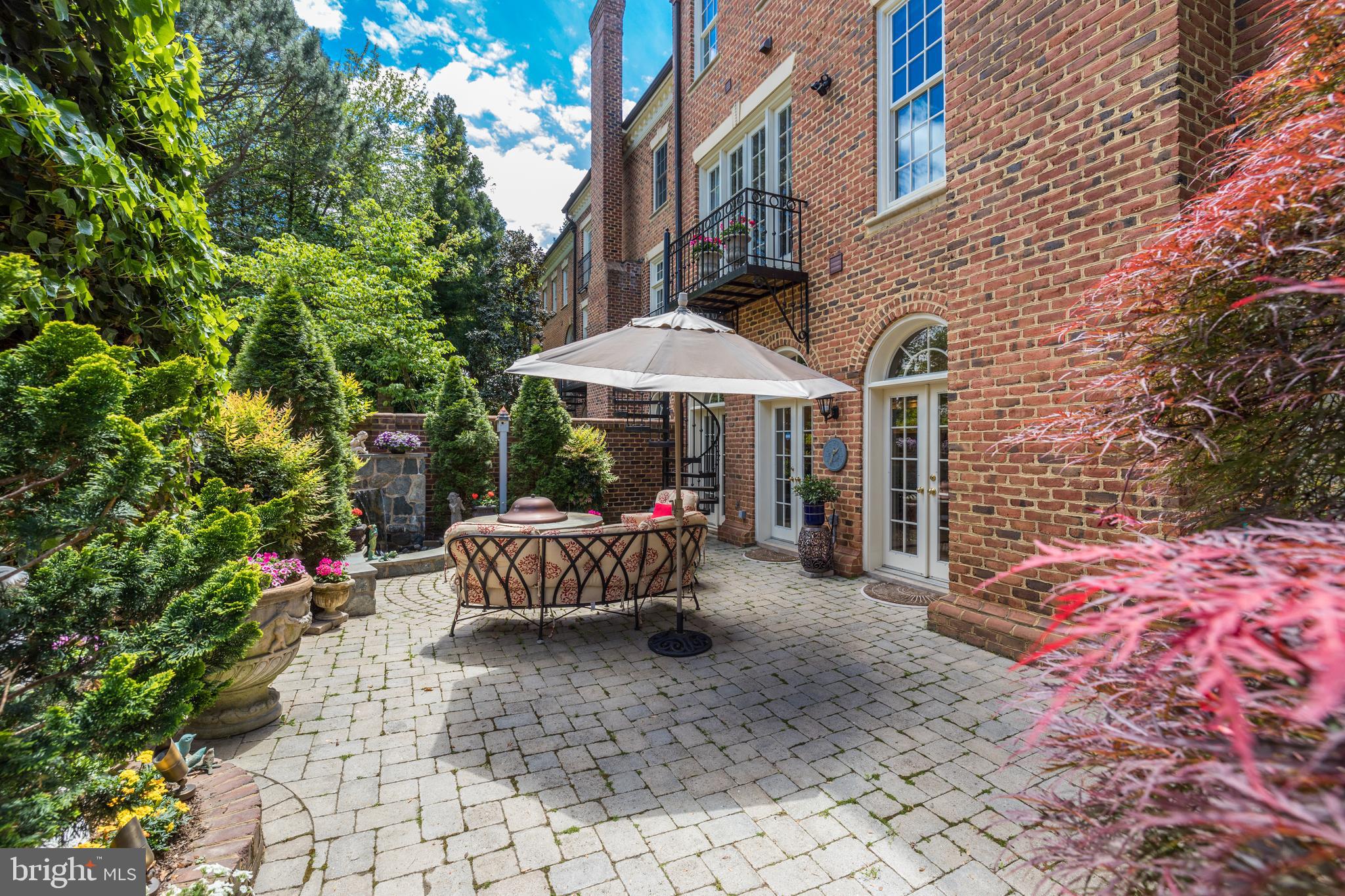 MERRYHILL - Residential