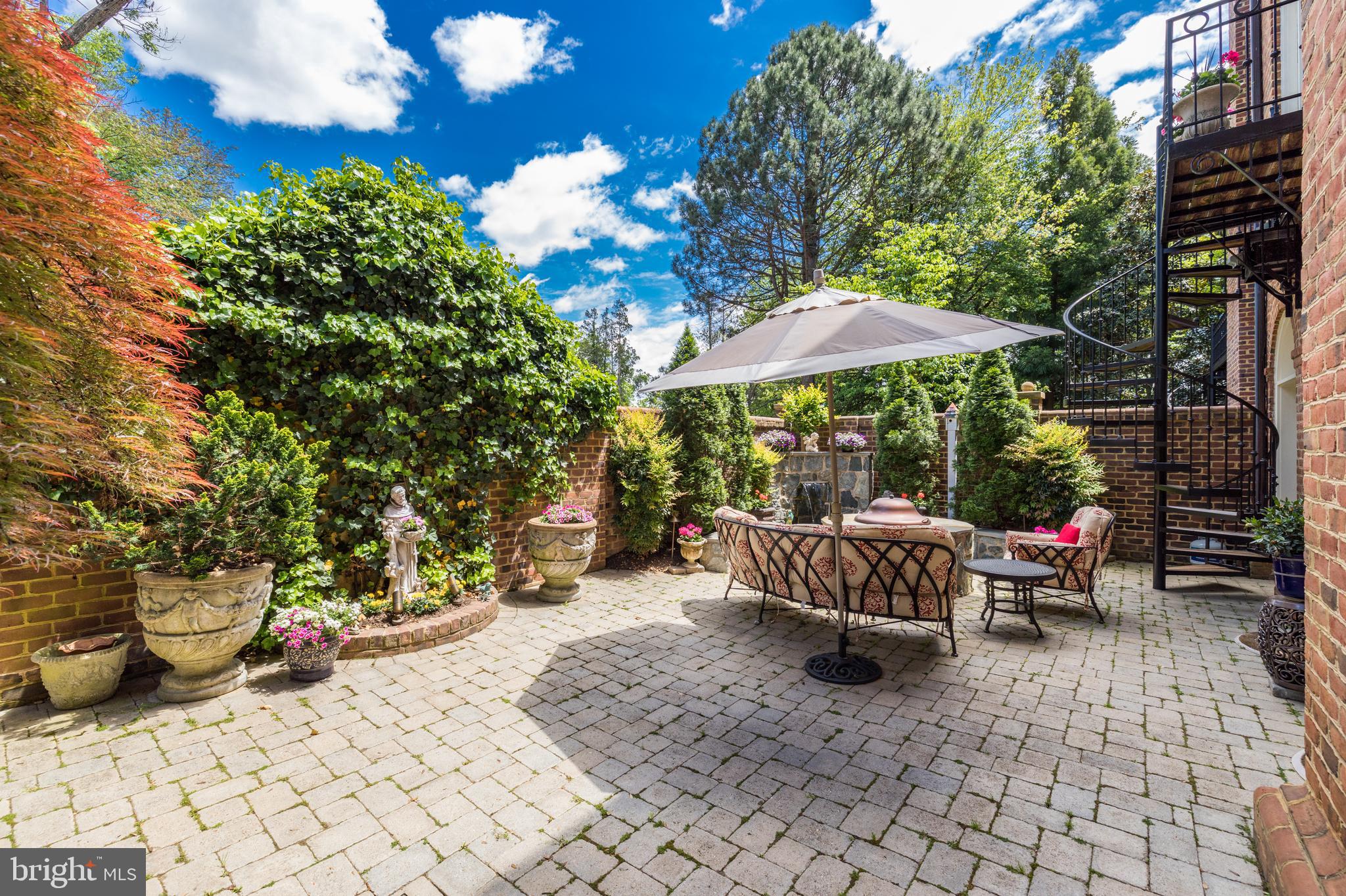 MERRYHILL - Residential