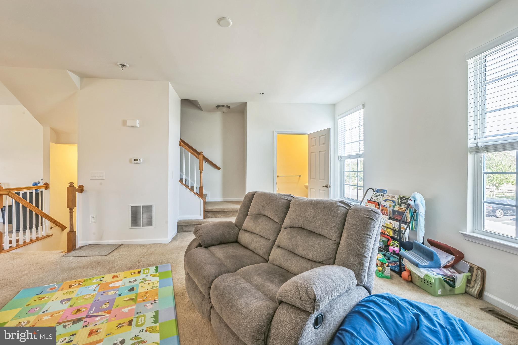 HIGHVIEW AT MONTGOME - Residential