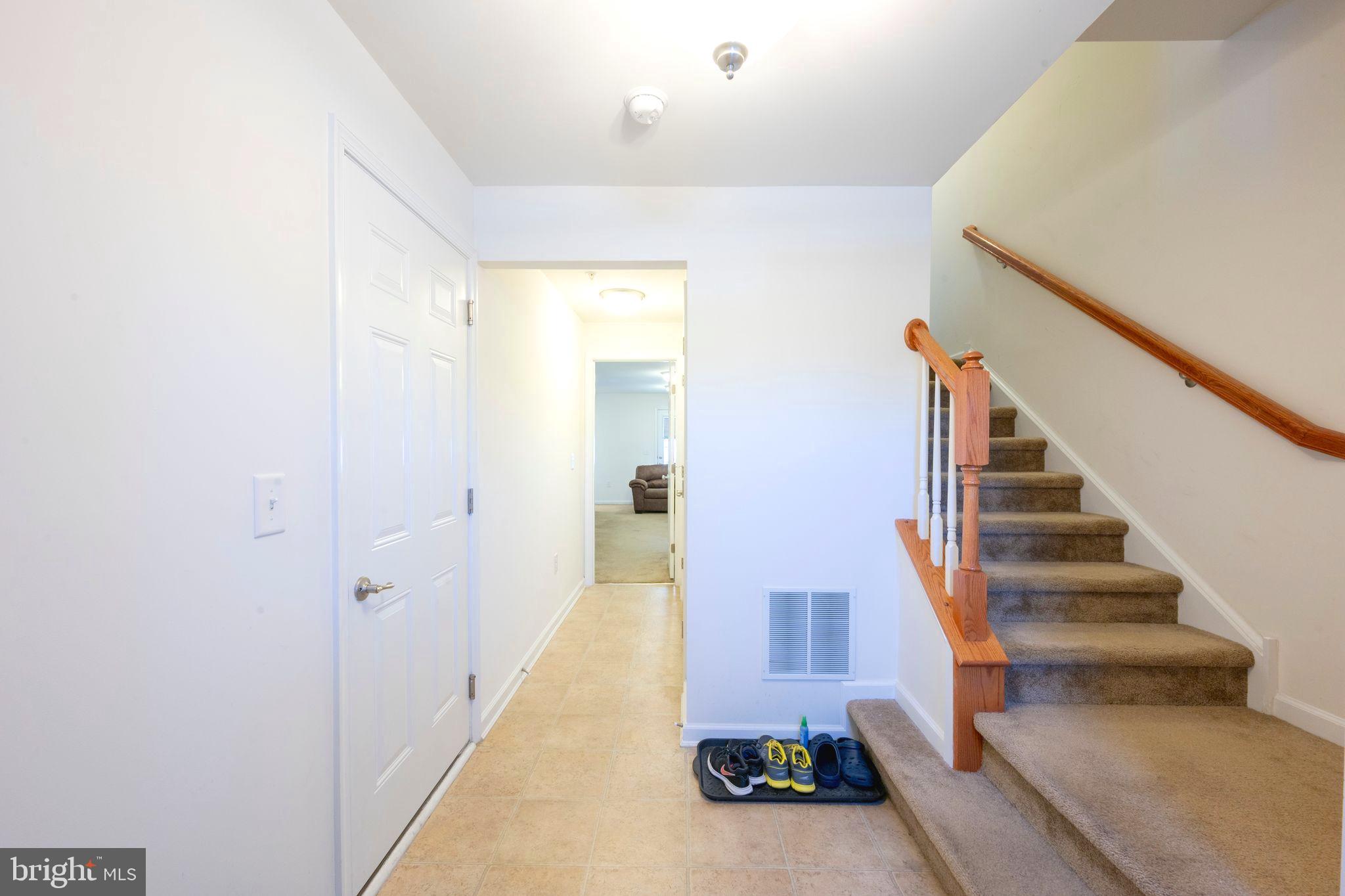 HIGHVIEW AT MONTGOME - Residential