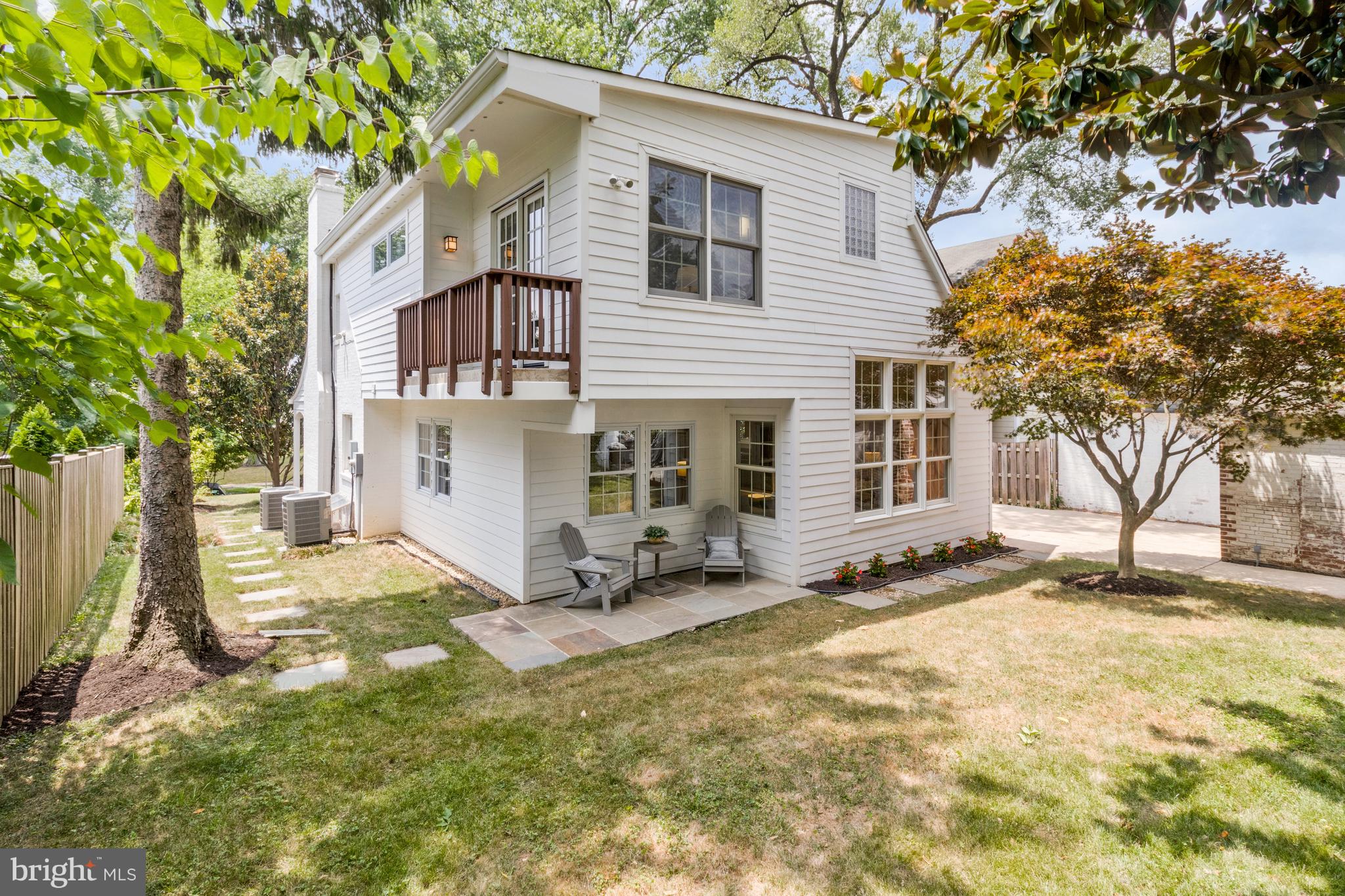 HILLWOOD - Residential