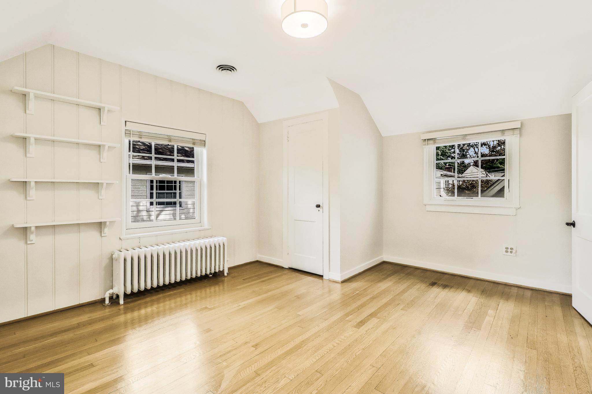 HILLWOOD - Residential