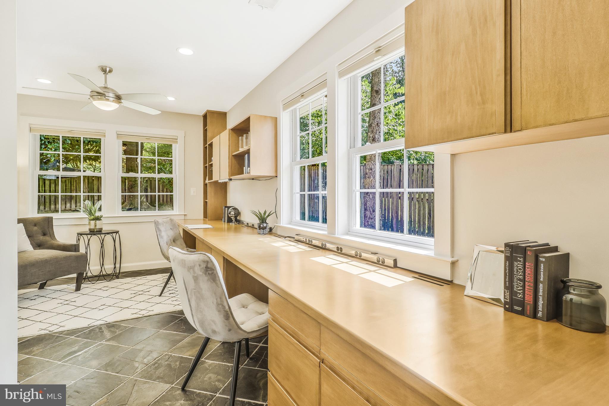 HILLWOOD - Residential