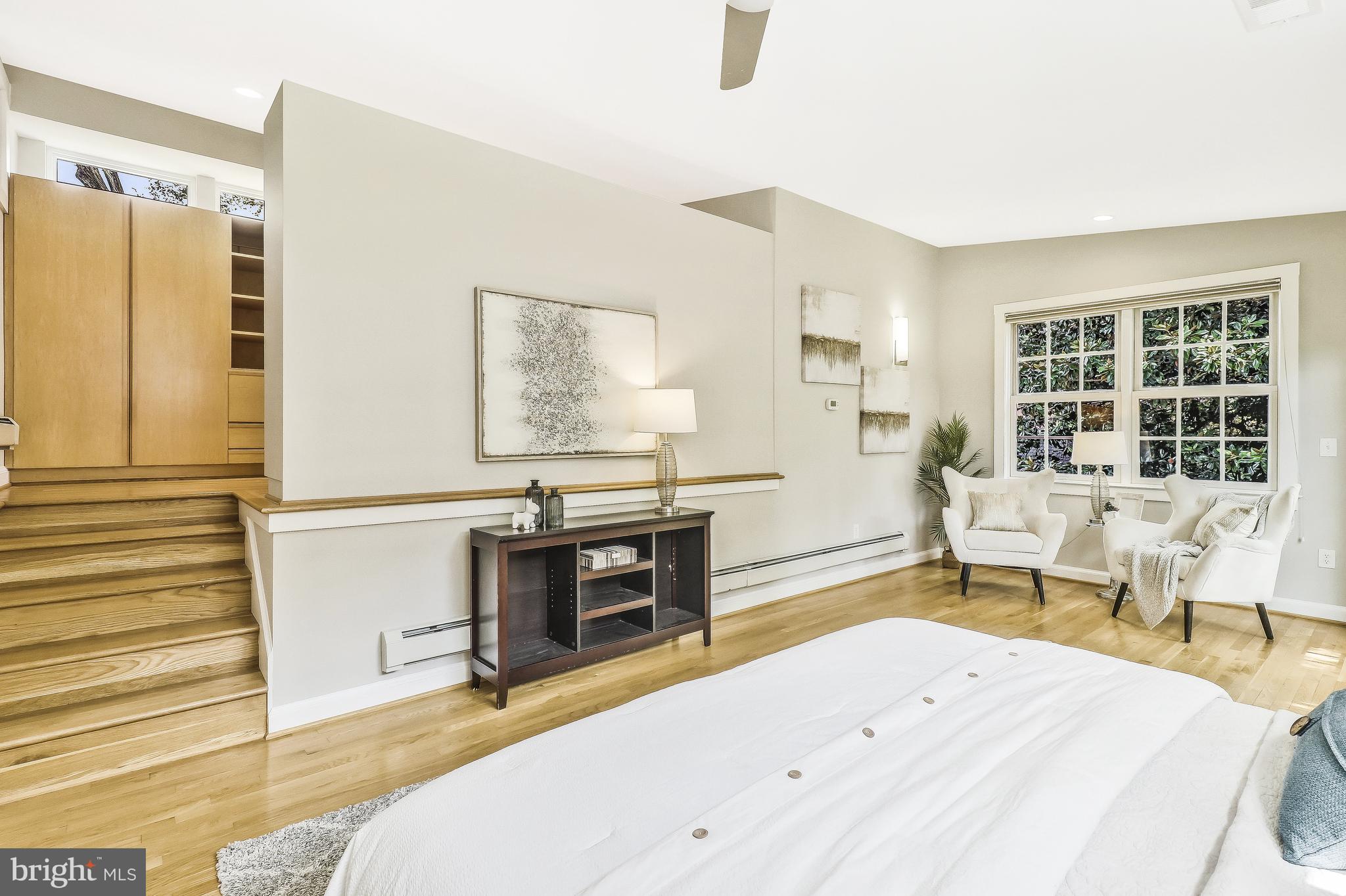 HILLWOOD - Residential