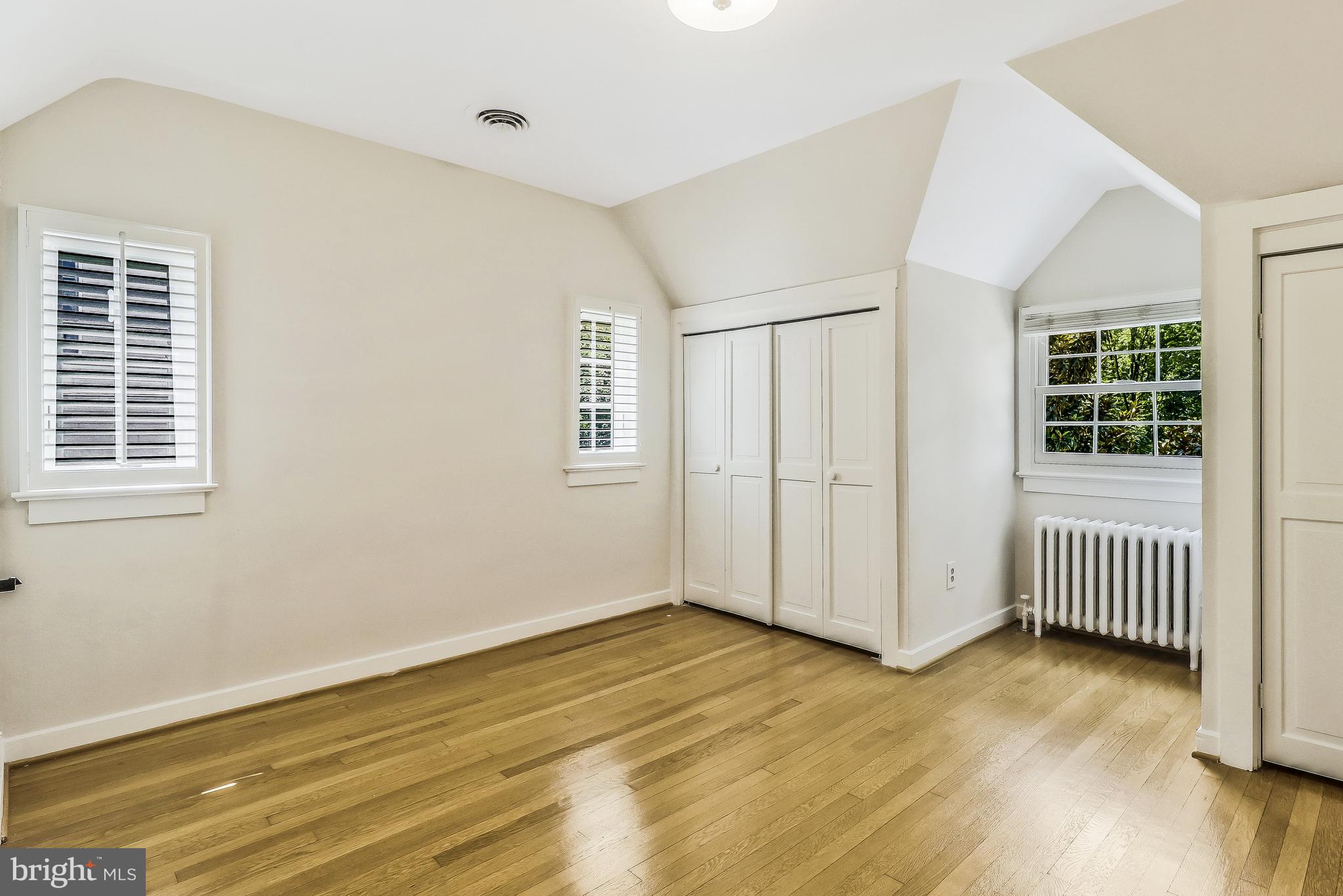 HILLWOOD - Residential