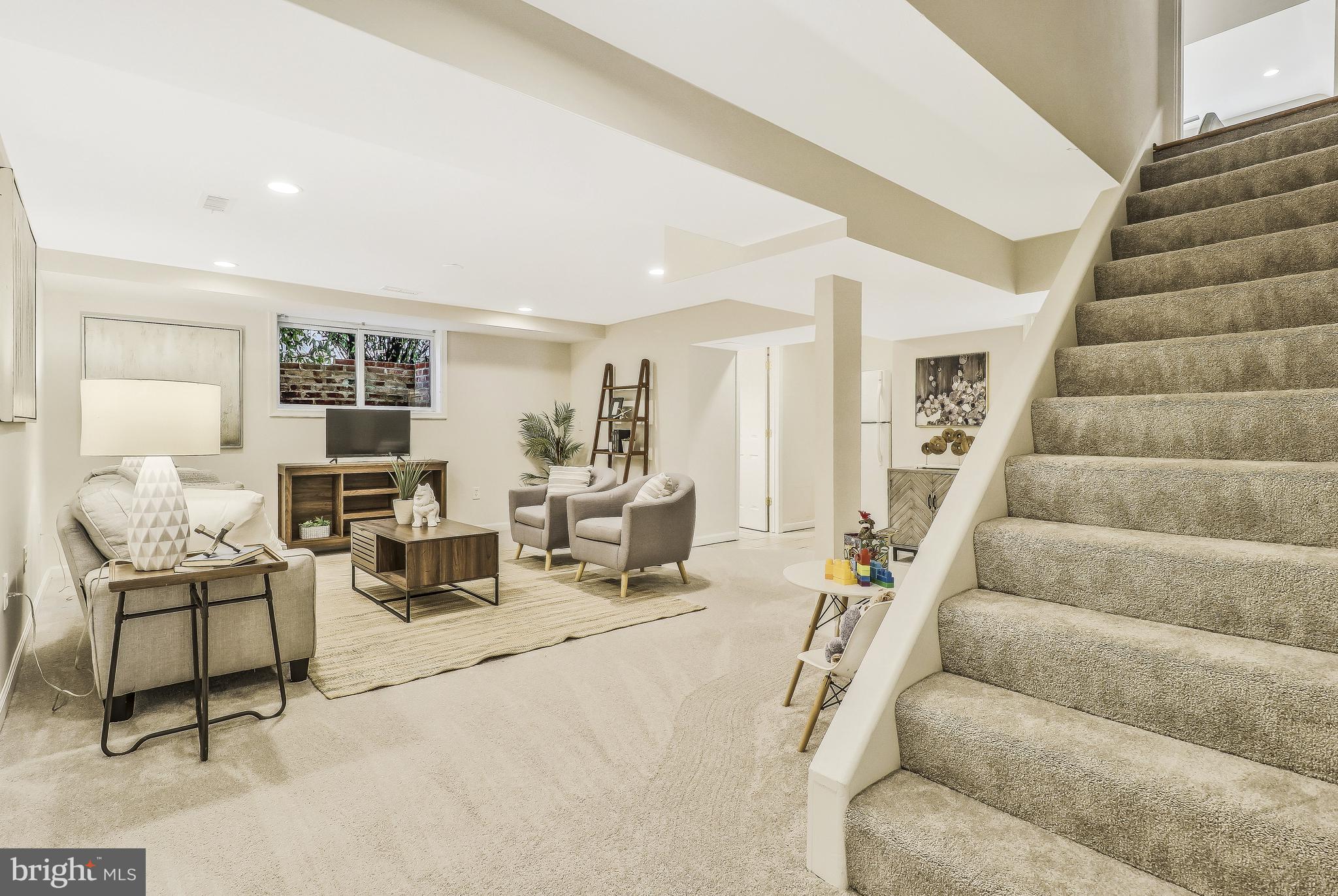 HILLWOOD - Residential