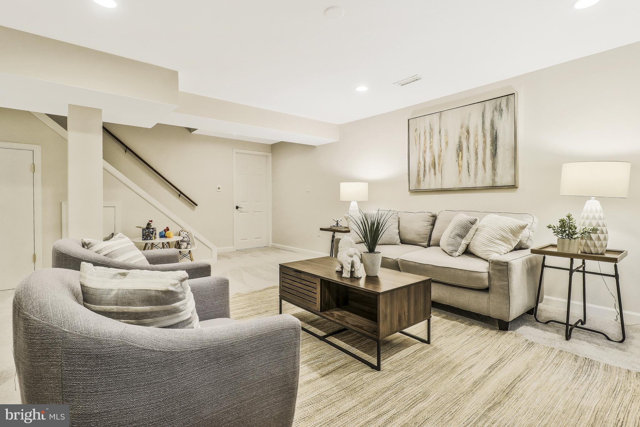 HILLWOOD - Residential