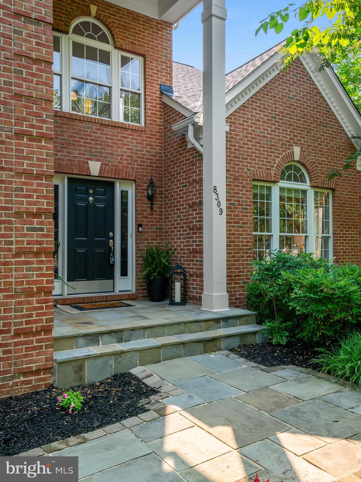 8309 HOPE POINT COURT