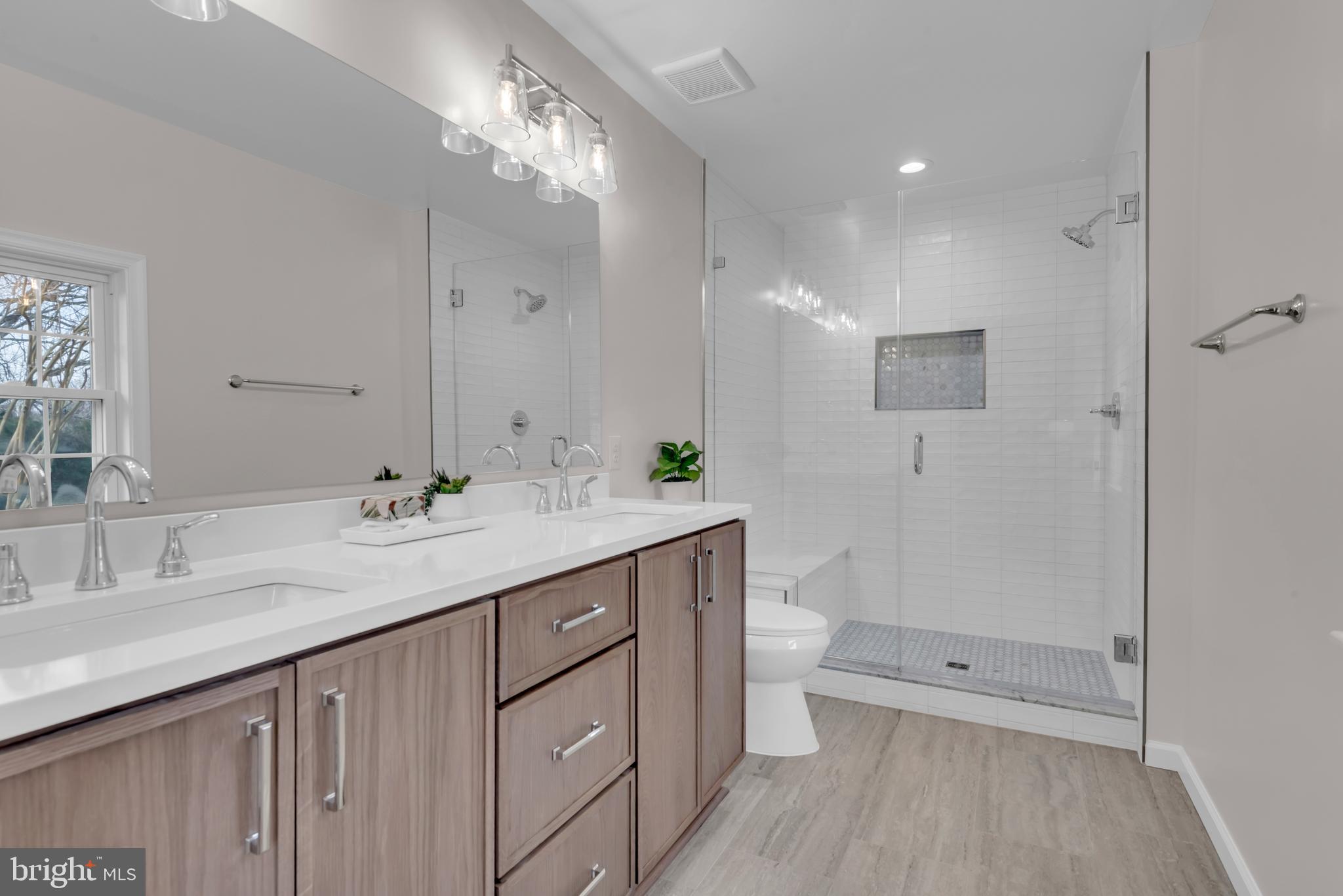 LOTHIAN - Residential