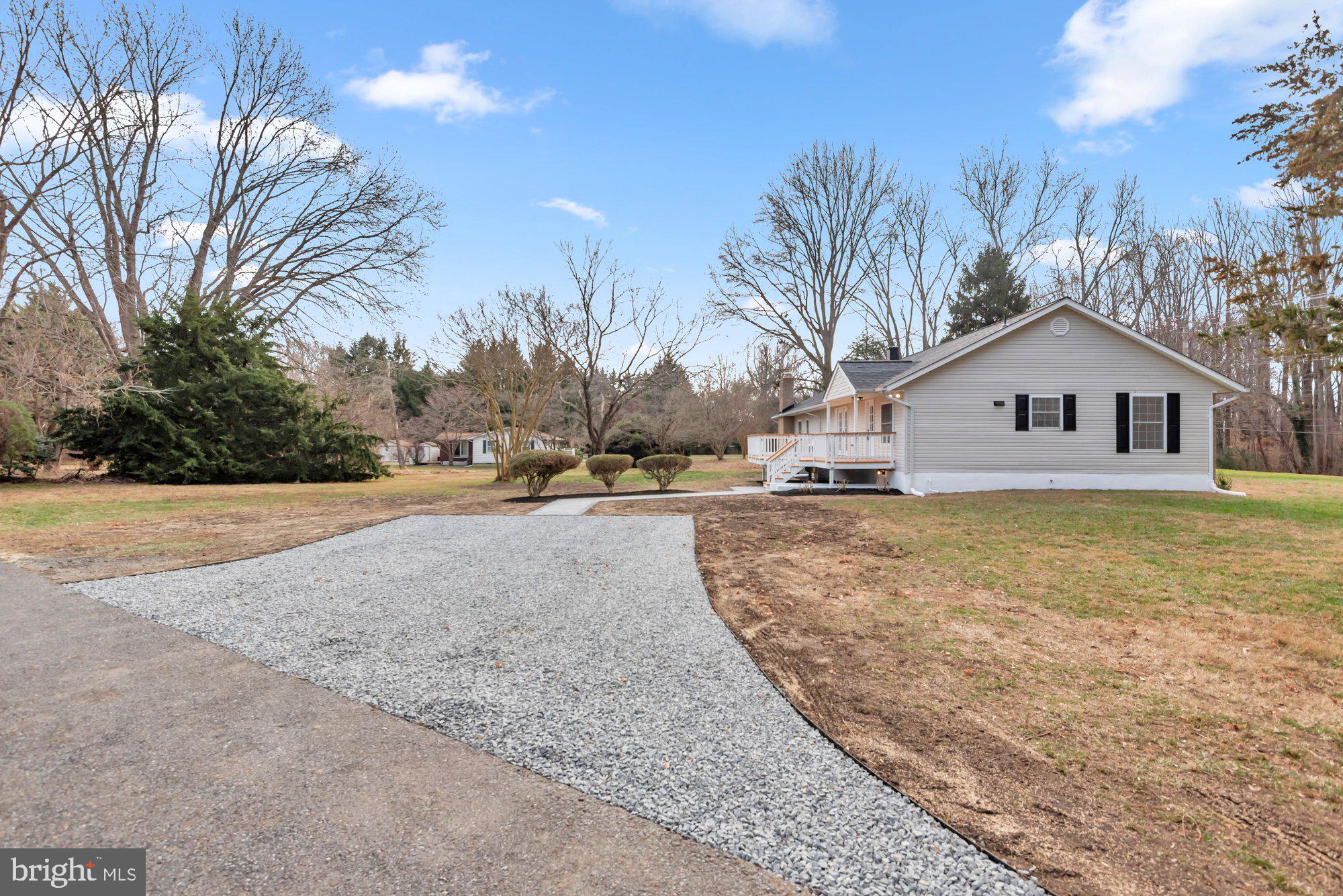 5485 SOLOMONS ISLAND ROAD