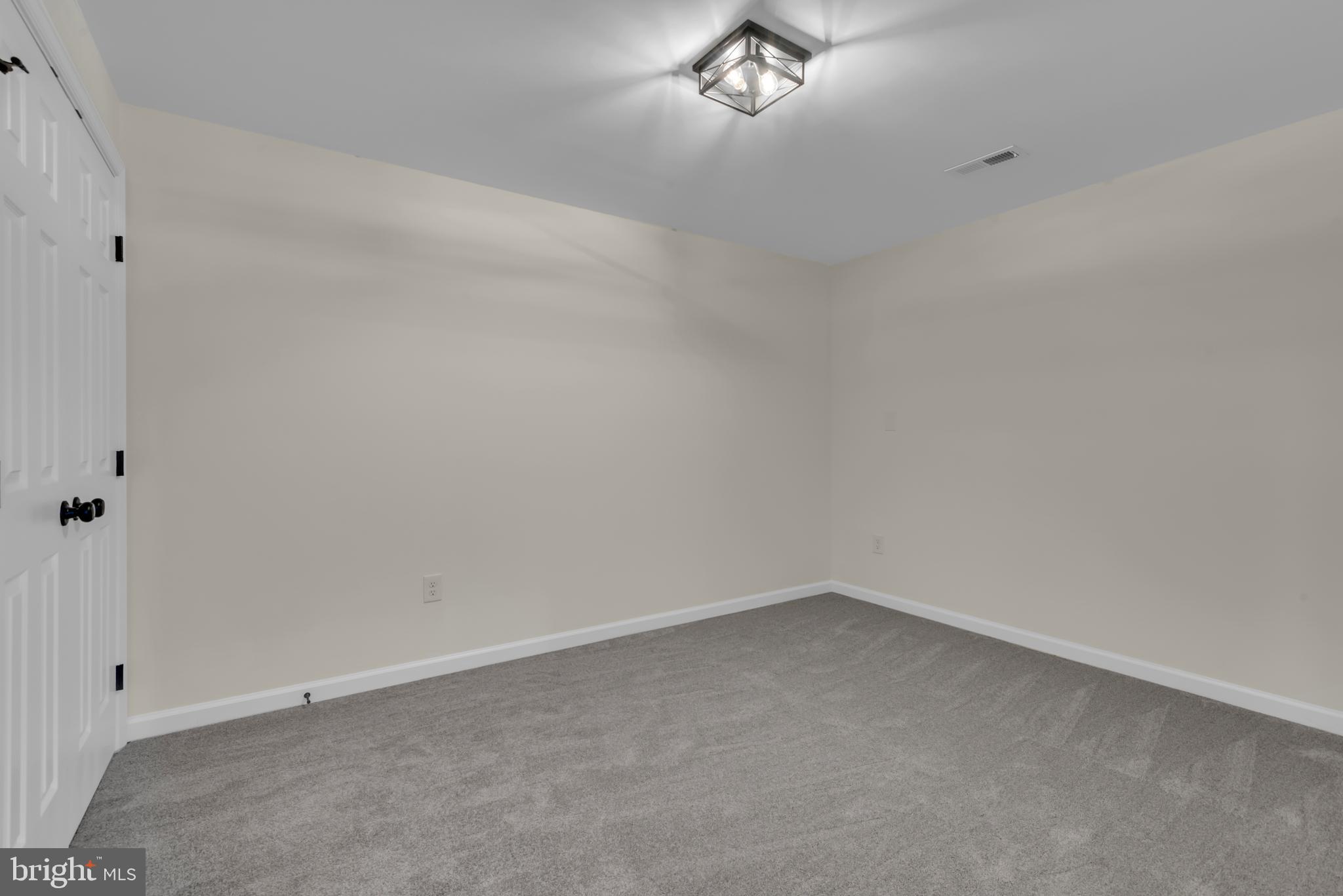 LOTHIAN - Residential