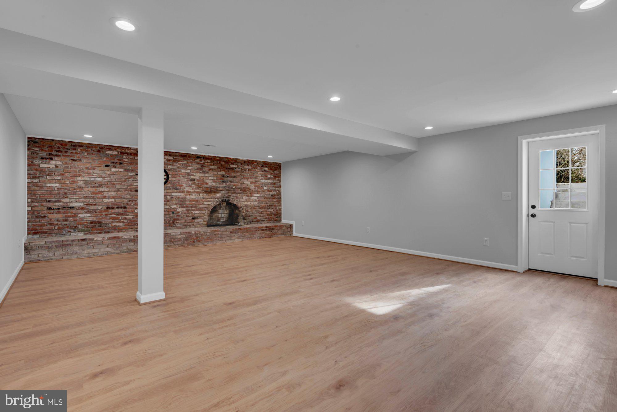 LOTHIAN - Residential