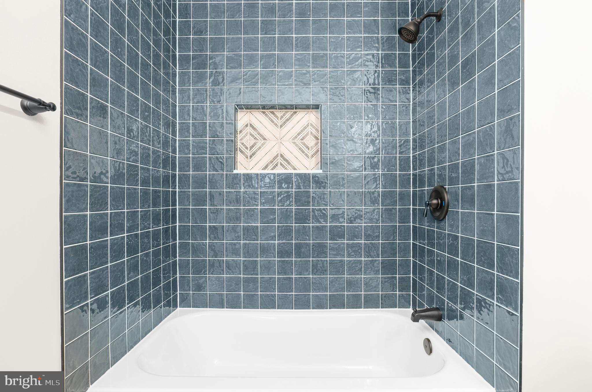 LOTHIAN - Residential