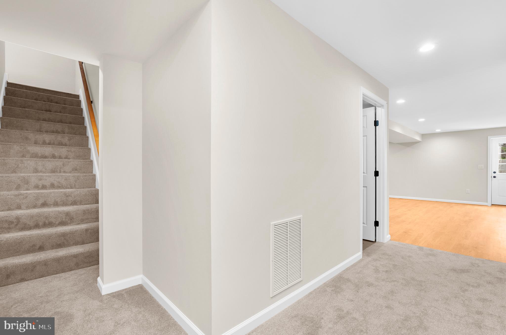 LOTHIAN - Residential