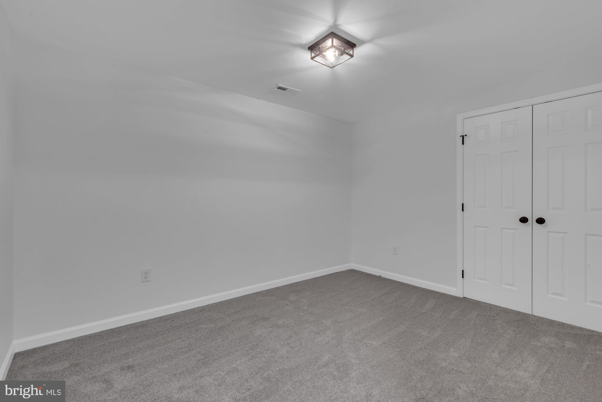 LOTHIAN - Residential