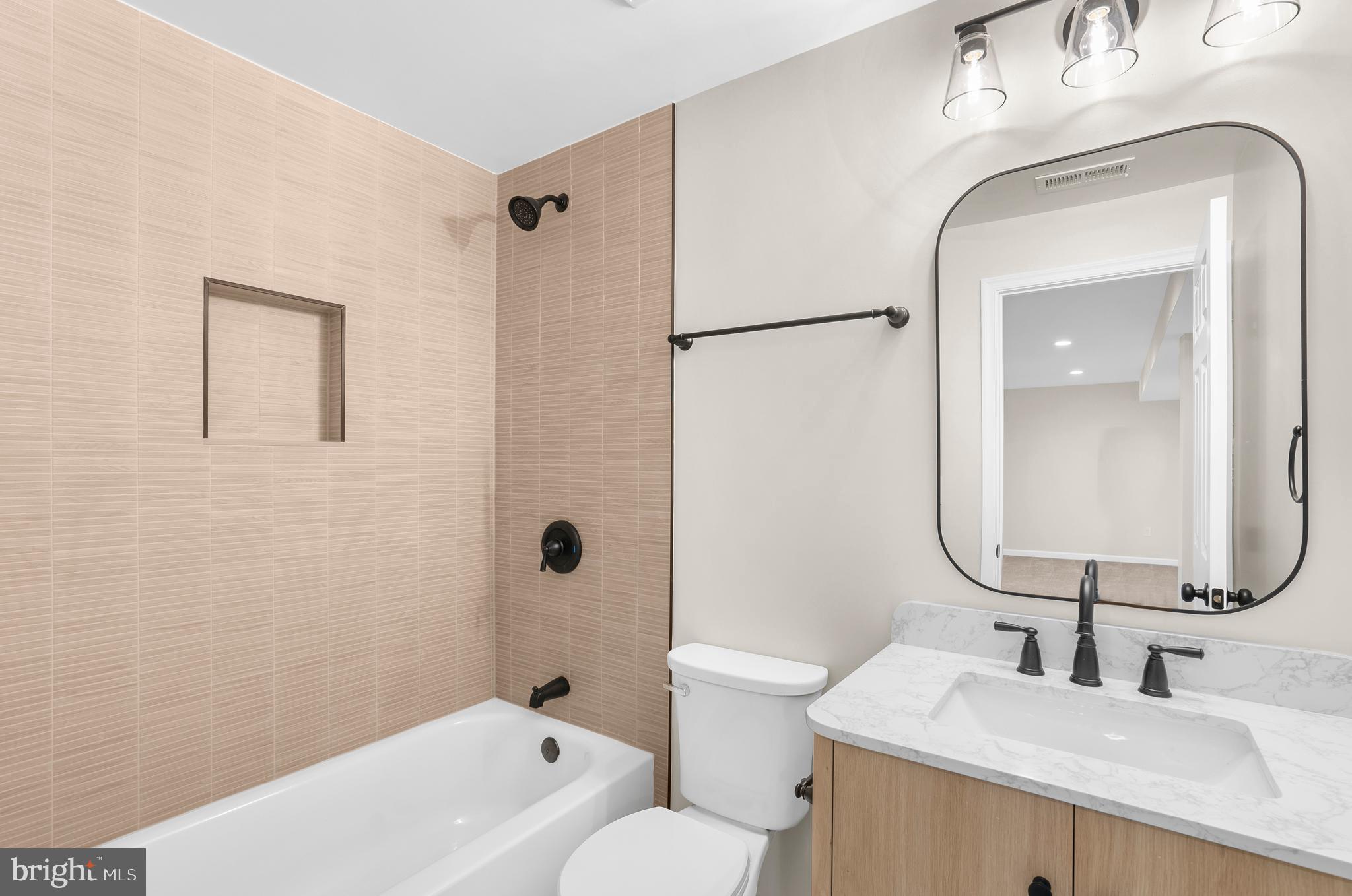 LOTHIAN - Residential