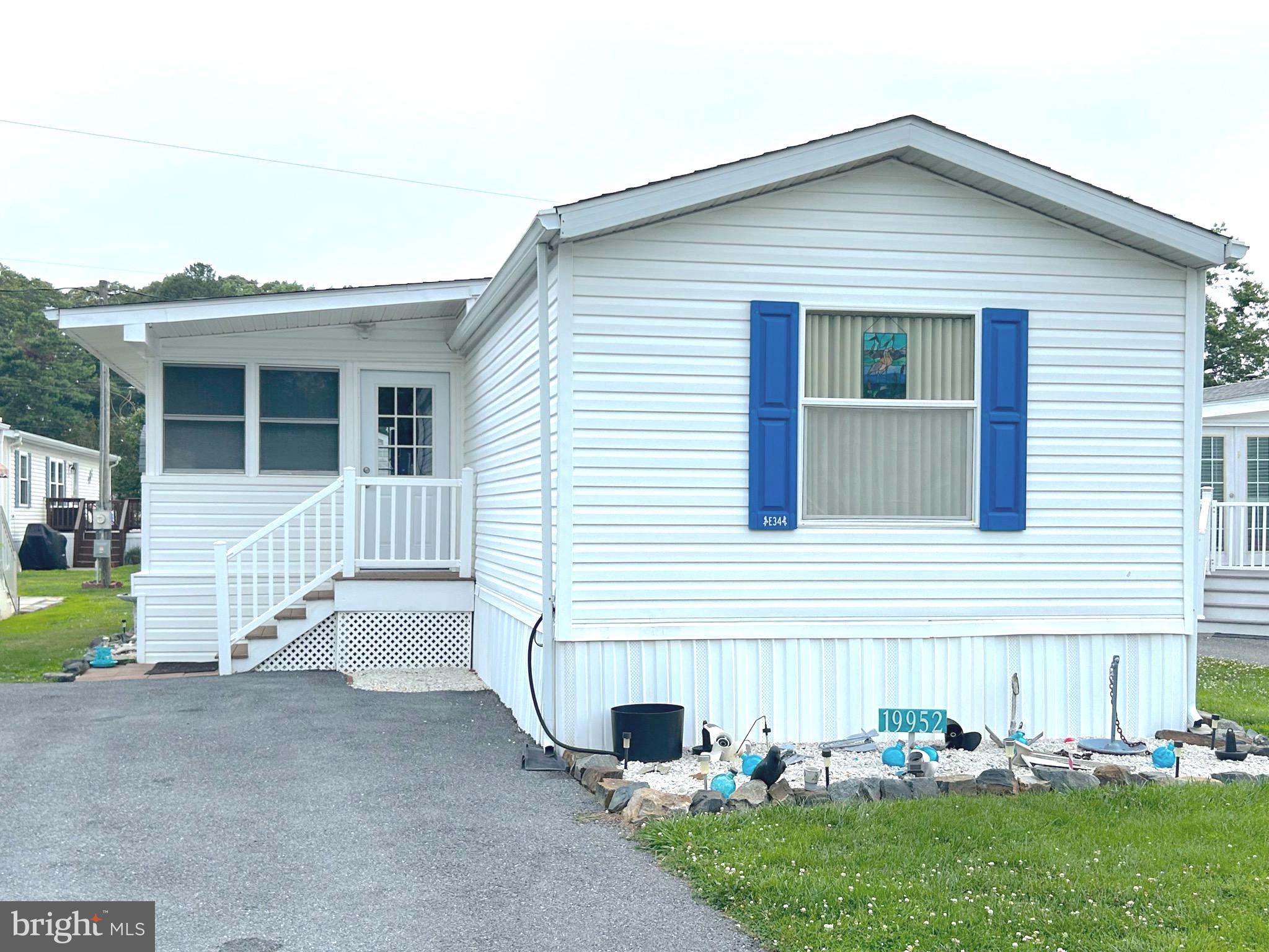 Photo 1 of 26 — 19952 ATLANTIC AVE, REHOBOTH BEACH, DE 19971