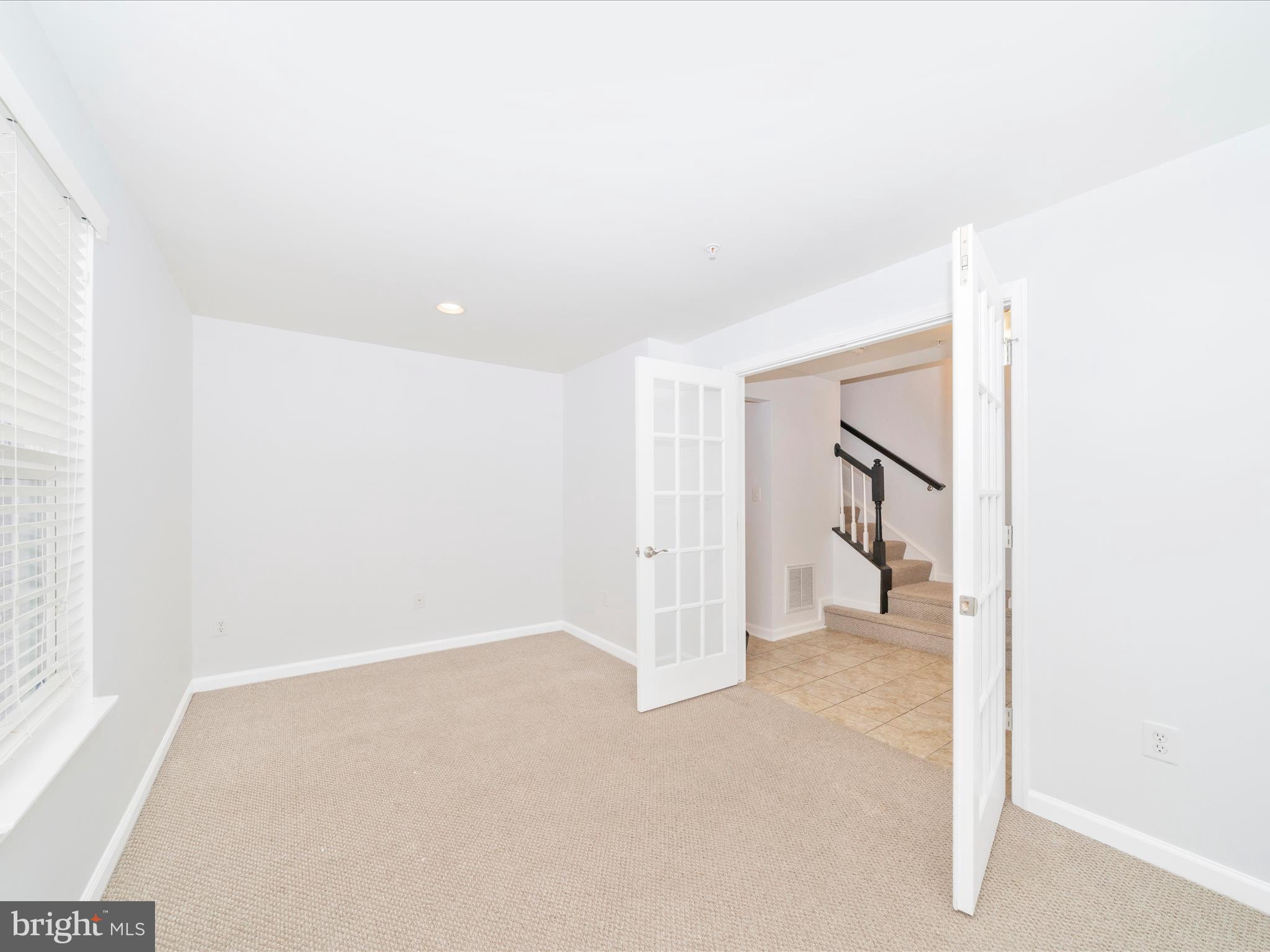 GREENBELT STATION - Residential