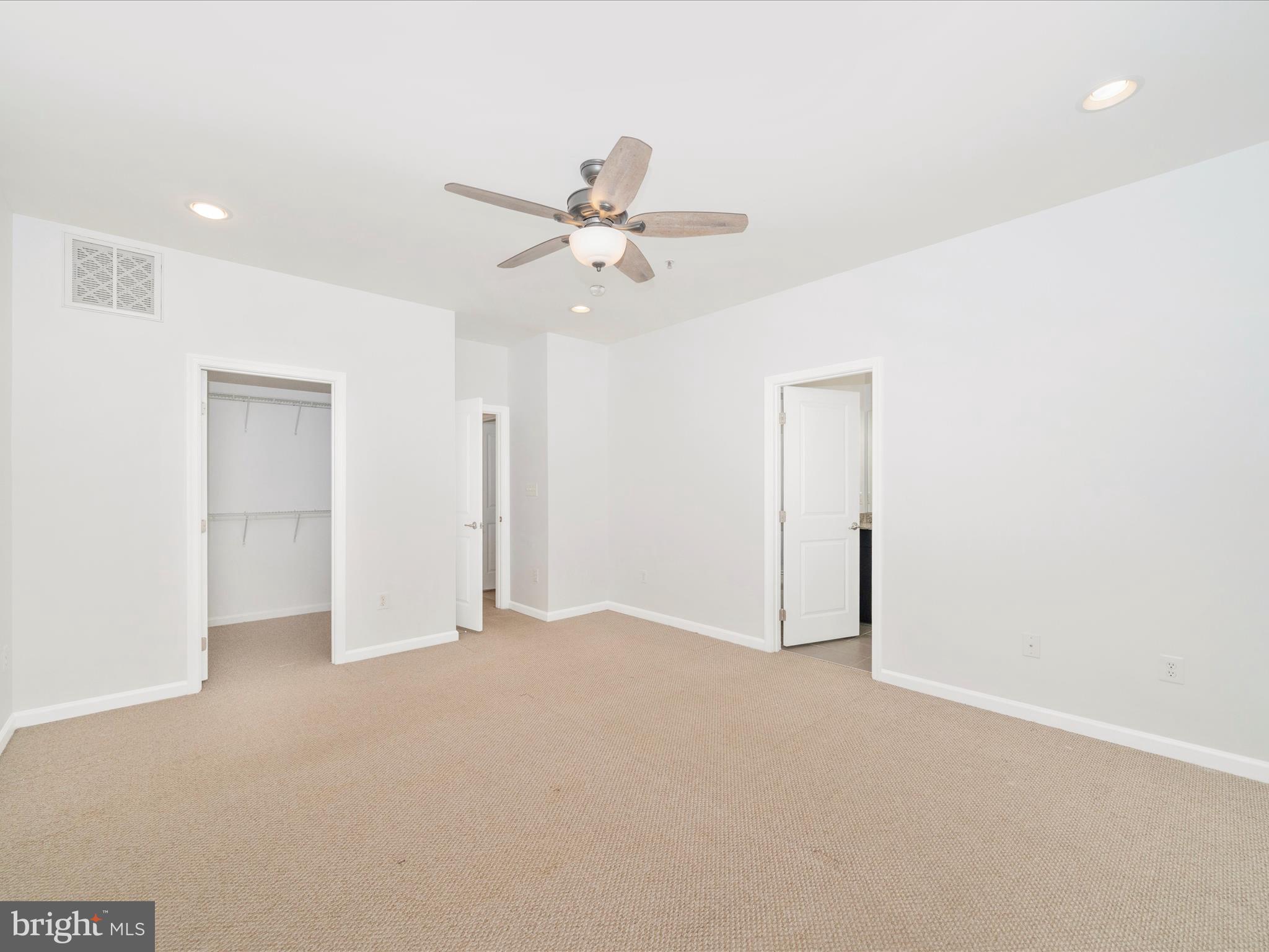 GREENBELT STATION - Residential