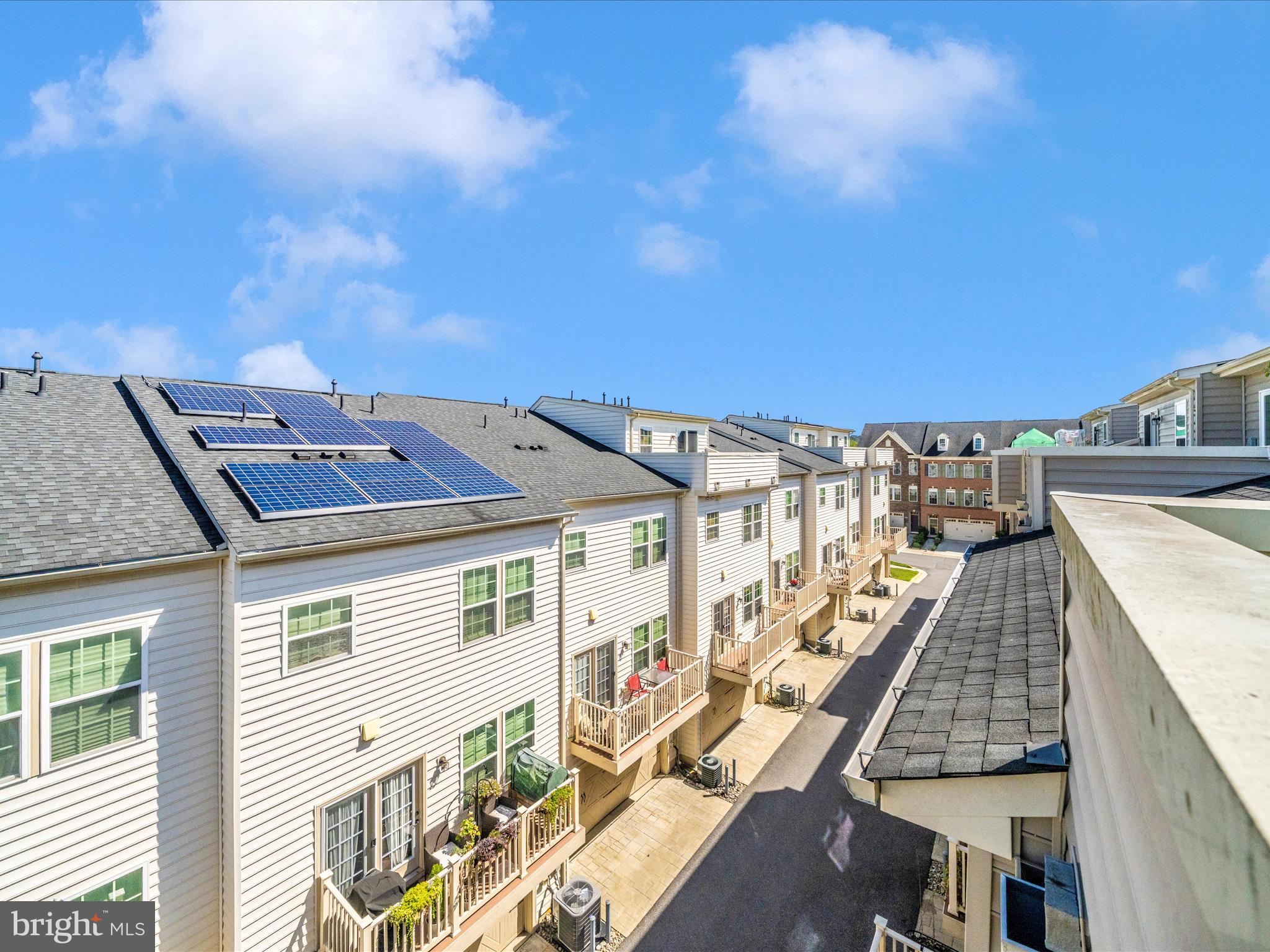 GREENBELT STATION - Residential