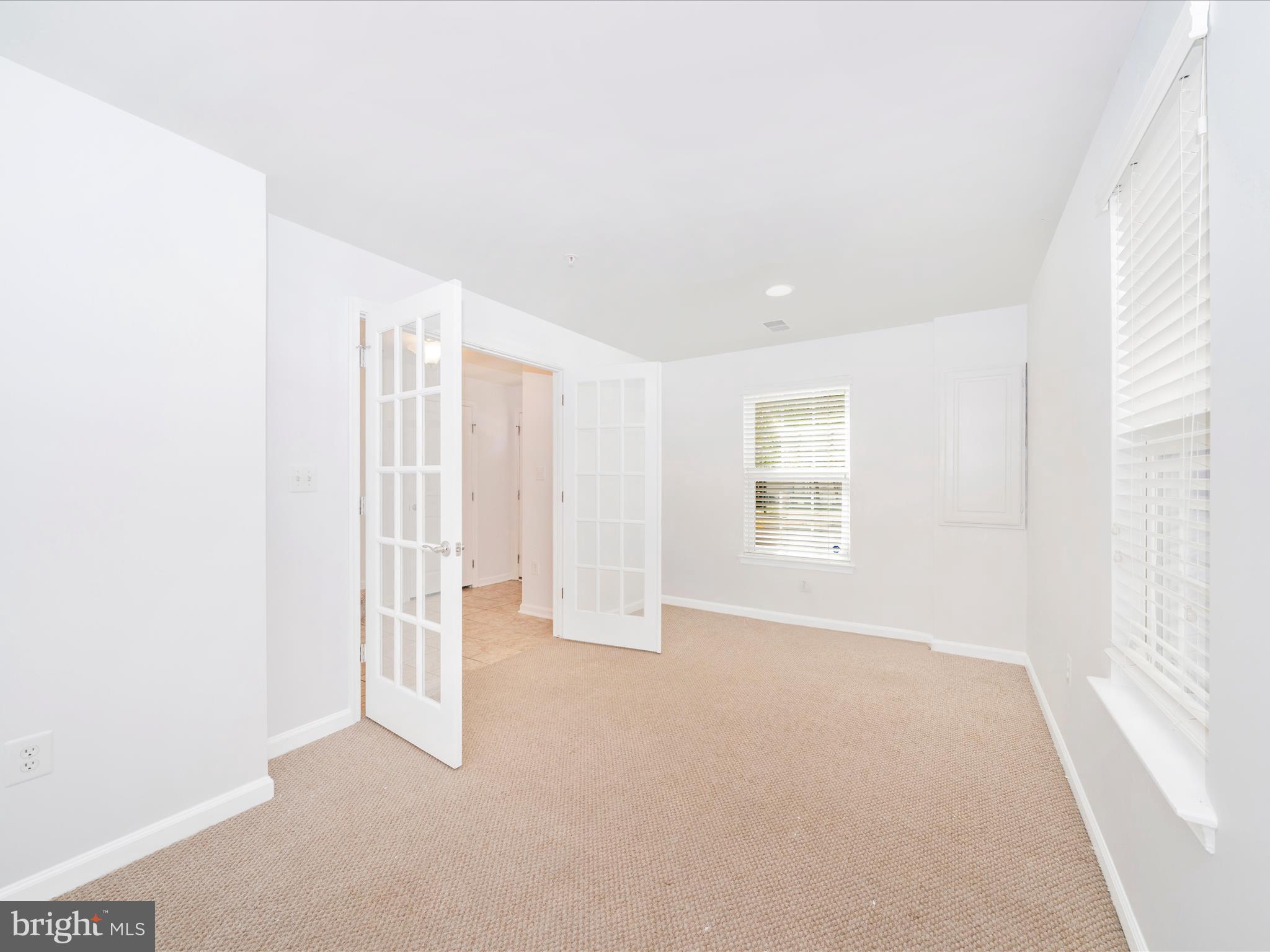 GREENBELT STATION - Residential