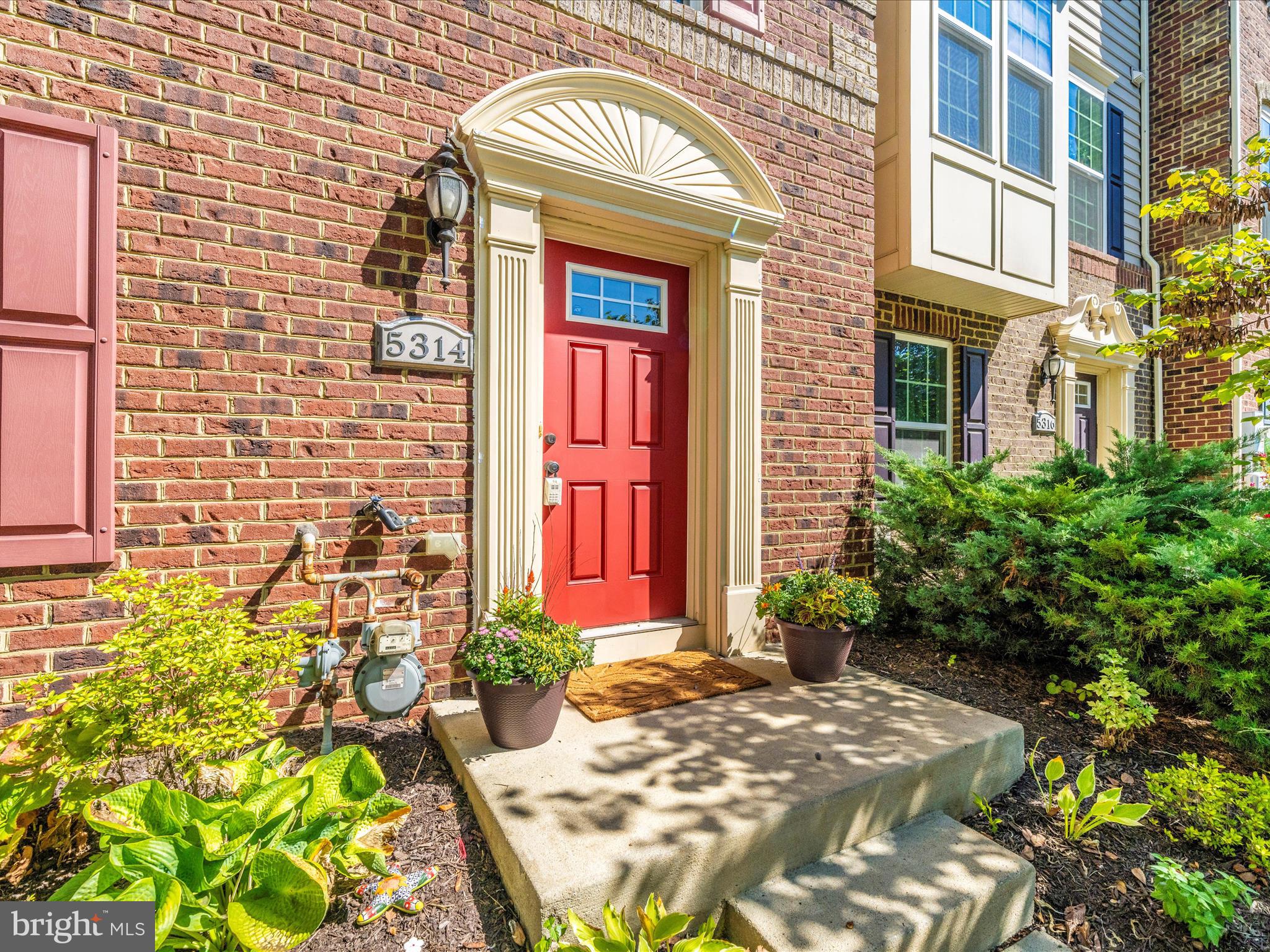 GREENBELT STATION - Residential