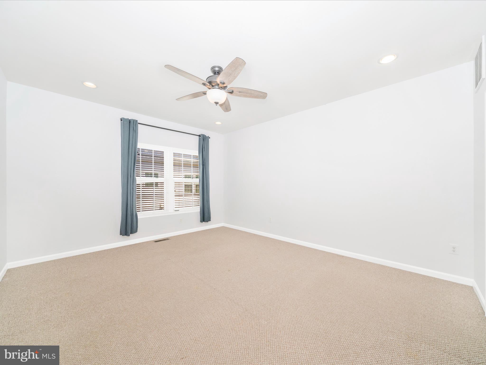 GREENBELT STATION - Residential