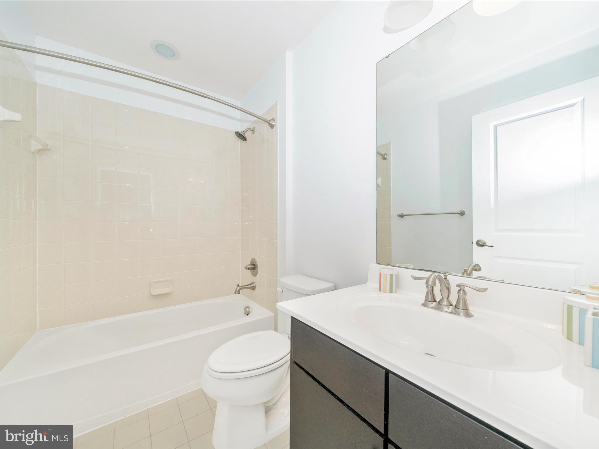 GREENBELT STATION - Residential