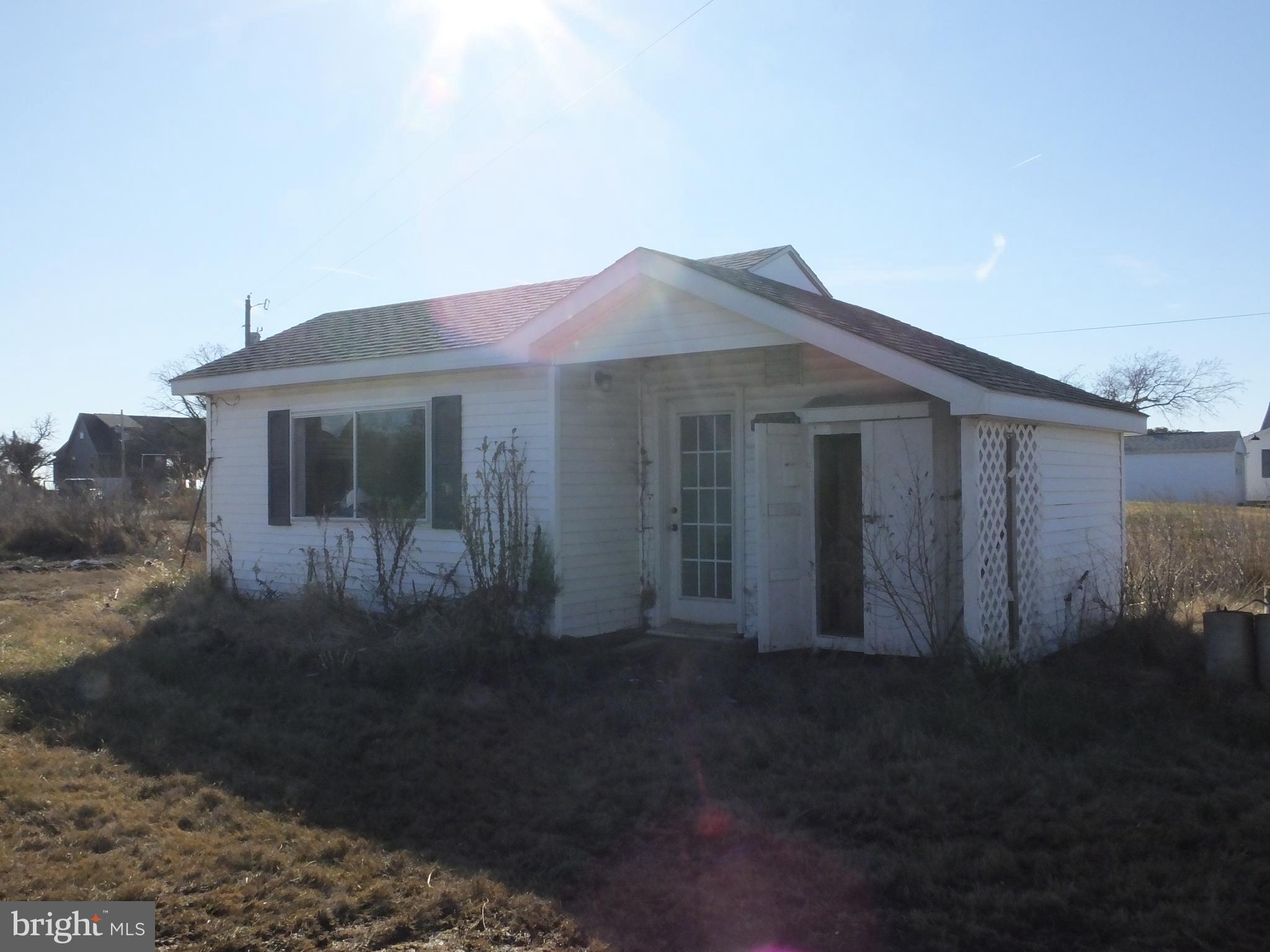 1213 HORSE POINT ROAD